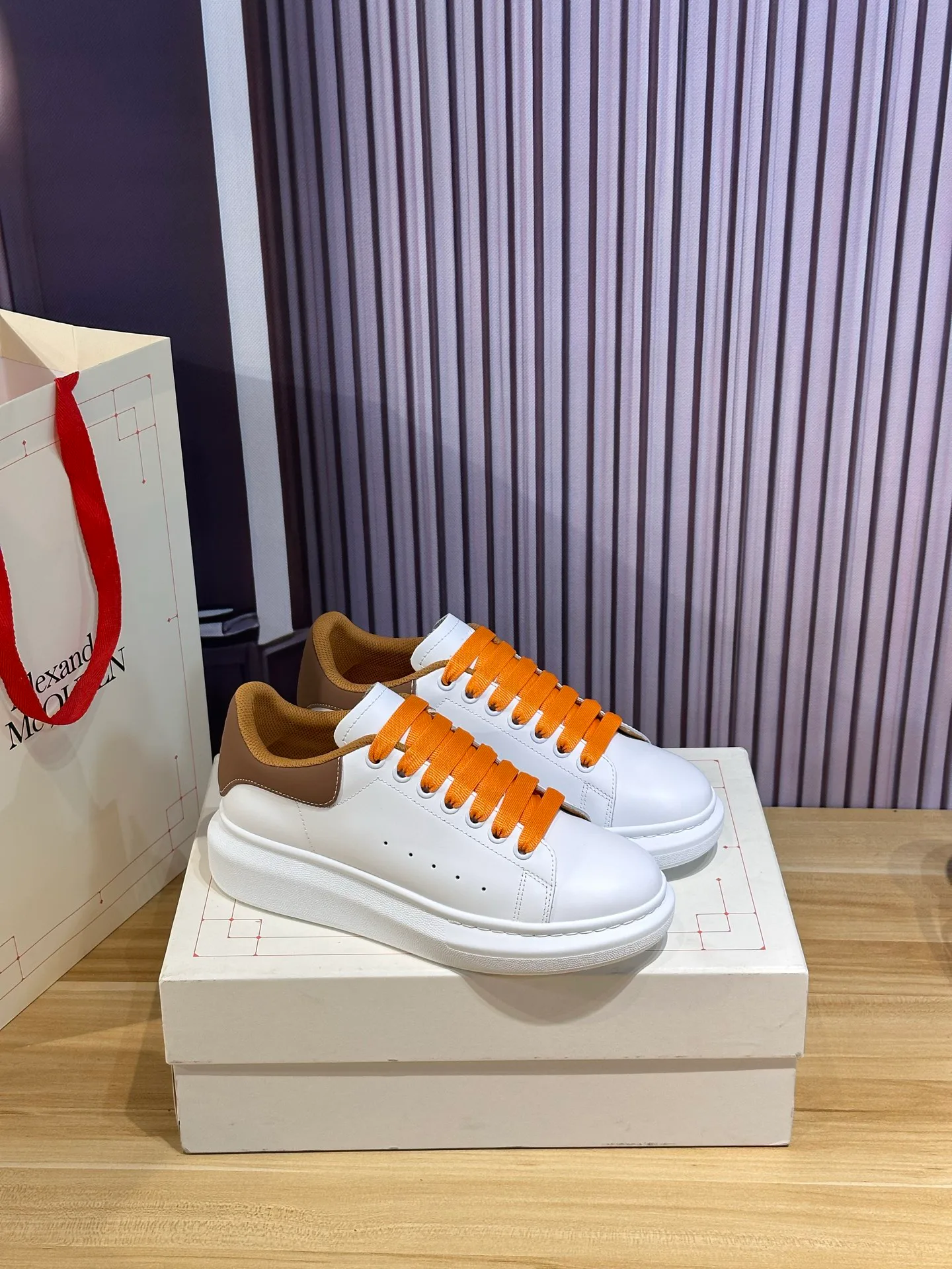 Кроссовки Женские Alexander Mcqueen 3470441