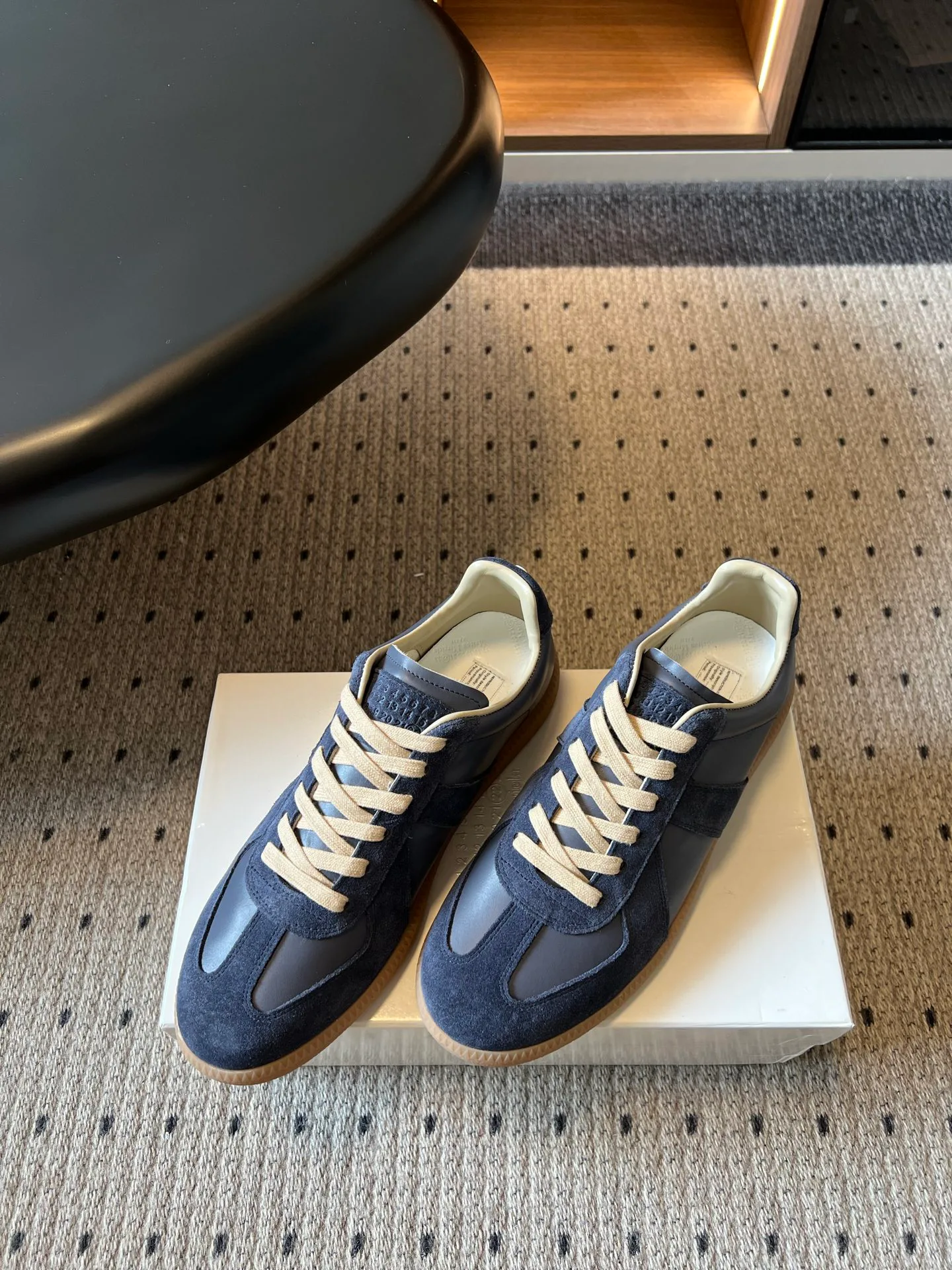 Кроссовки Женские Maison Margiela 17419518