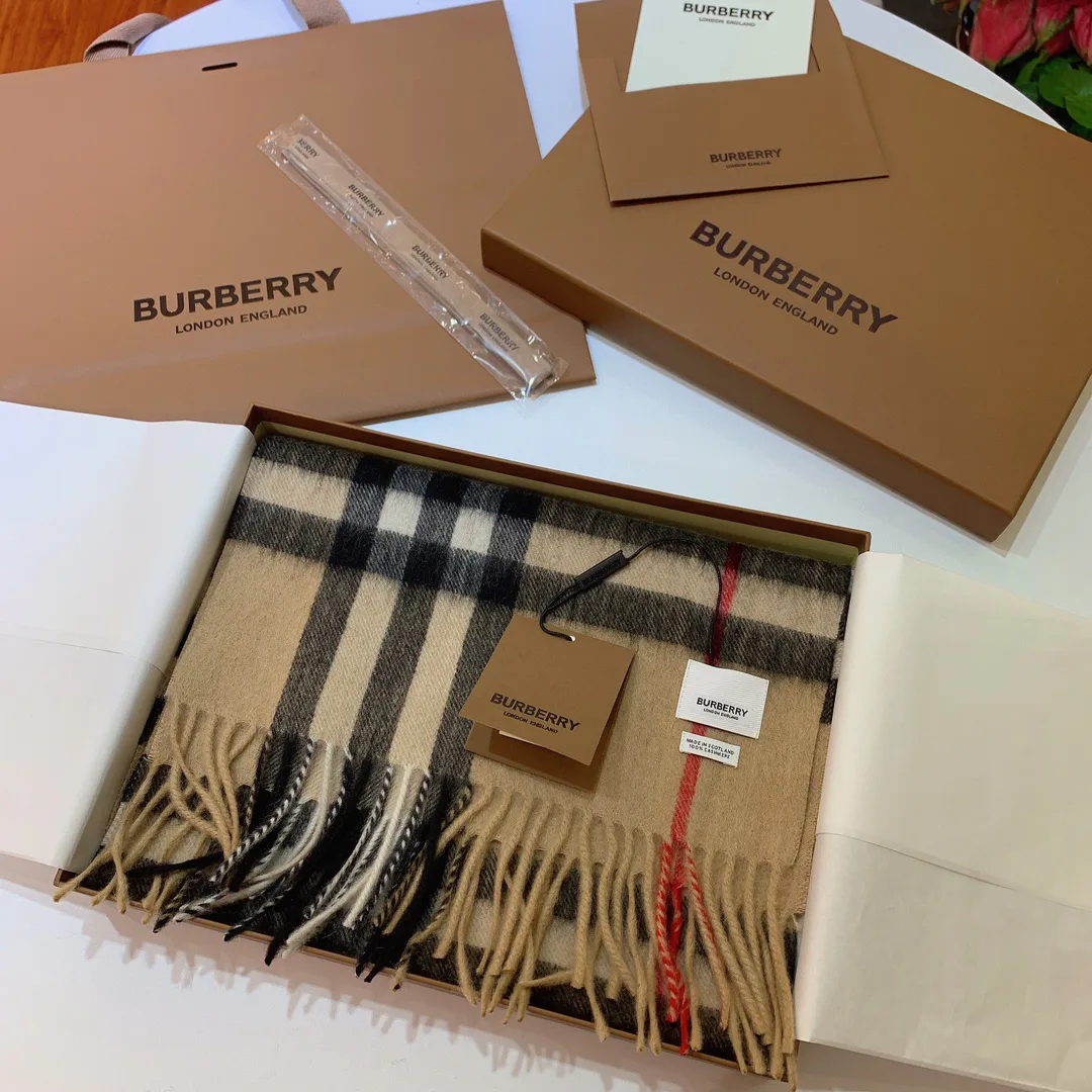Шарфы Burberry 2478546