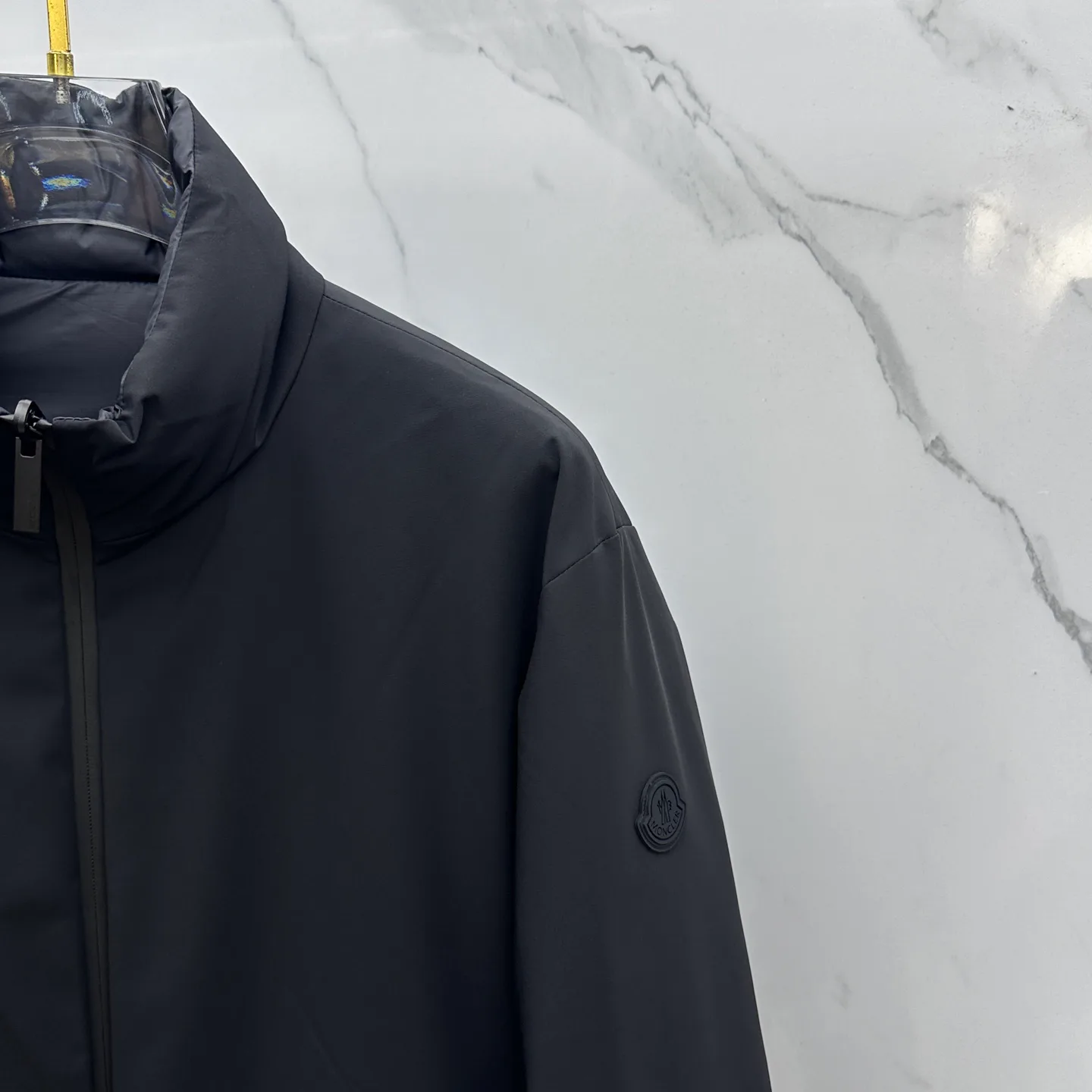 Куртки И Пуховики Мужские Moncler 2237467