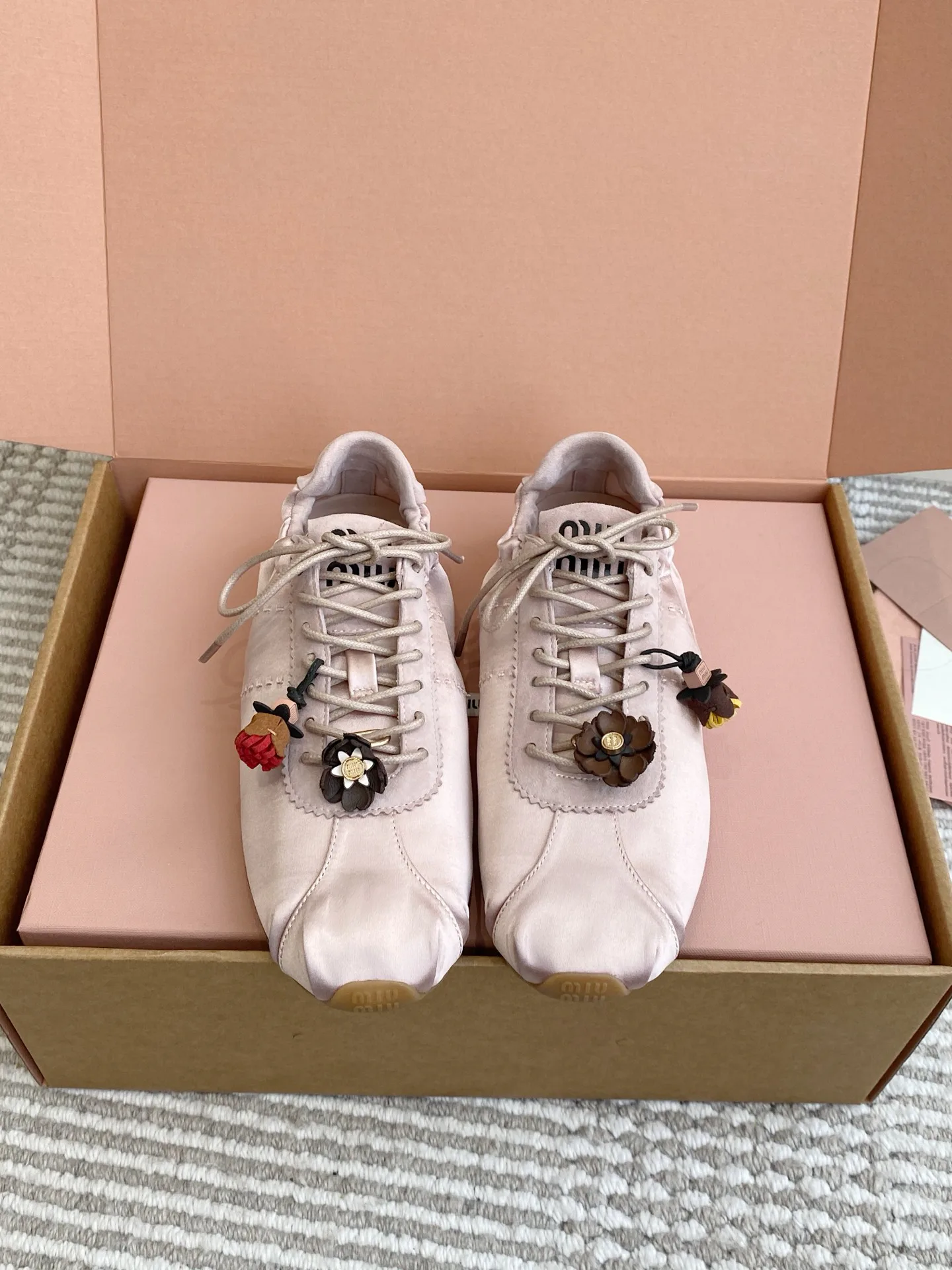 Кроссовки Женские Miu Miu 10957632
