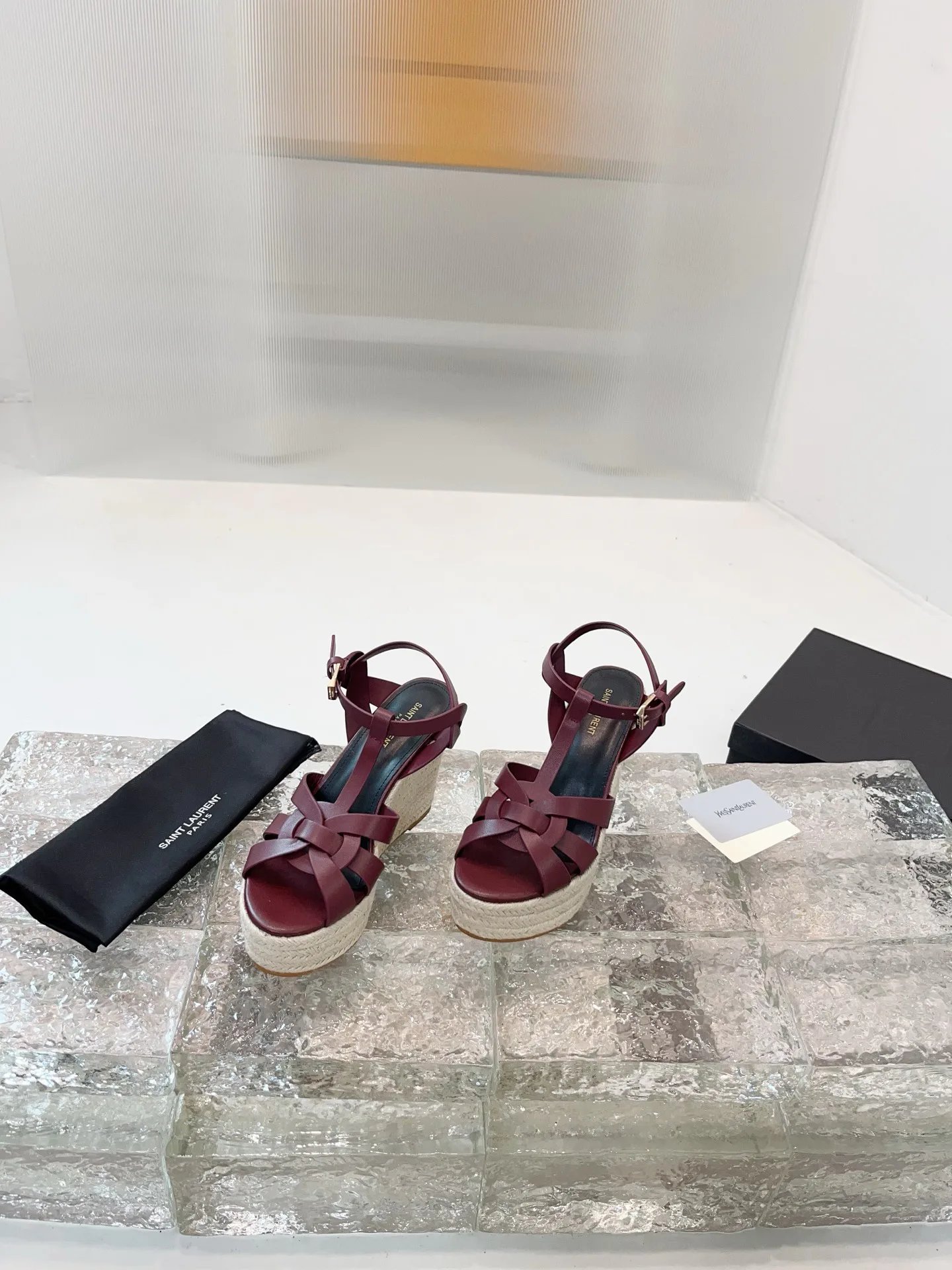 Босоножки Женские Saint Laurent 11278398