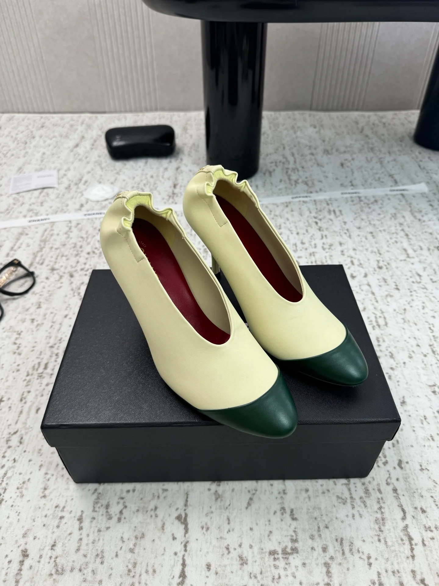 Туфли Женские Chanel 19576949