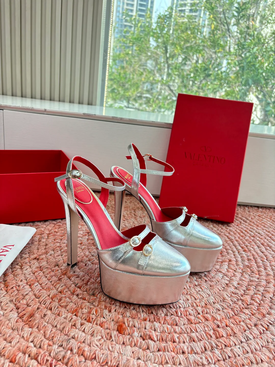 Босоножки Женские Valentino 11479969