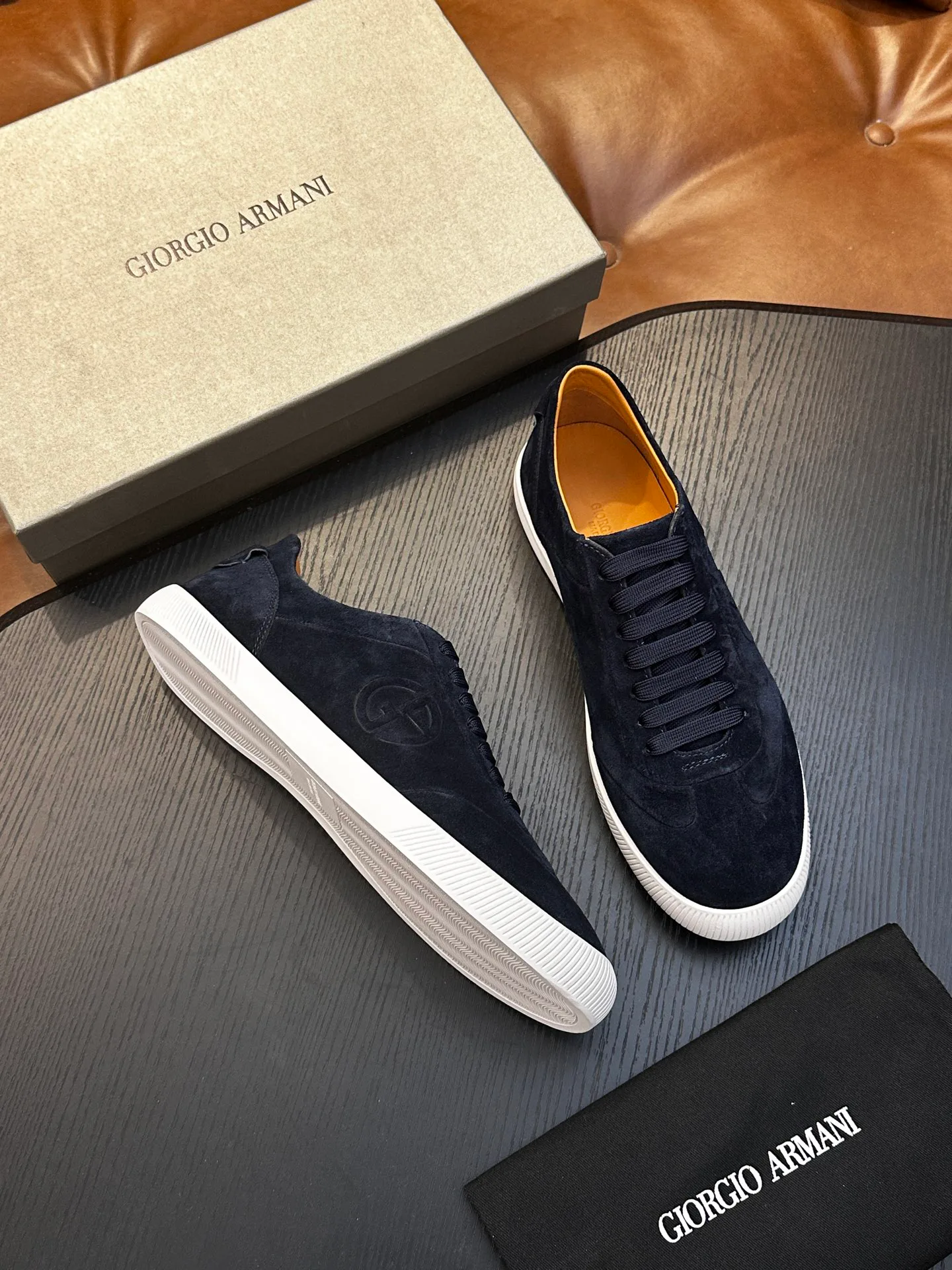 Кроссовки Мужские Armani 18017344