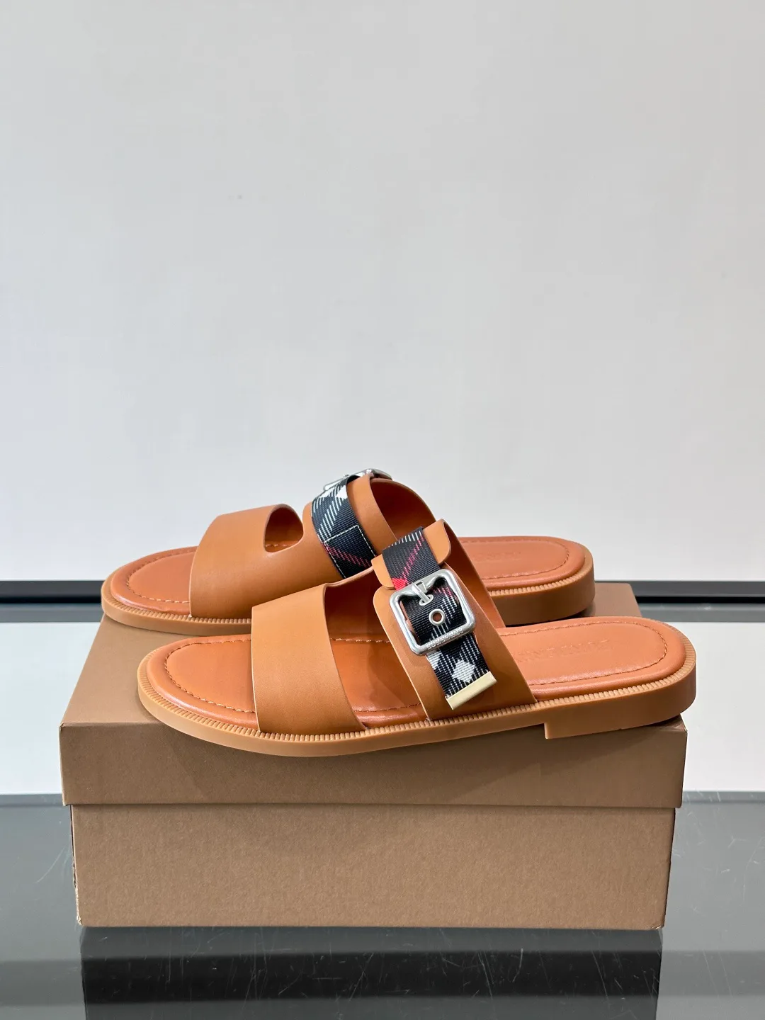 Сандалии Мужские Burberry 13480046