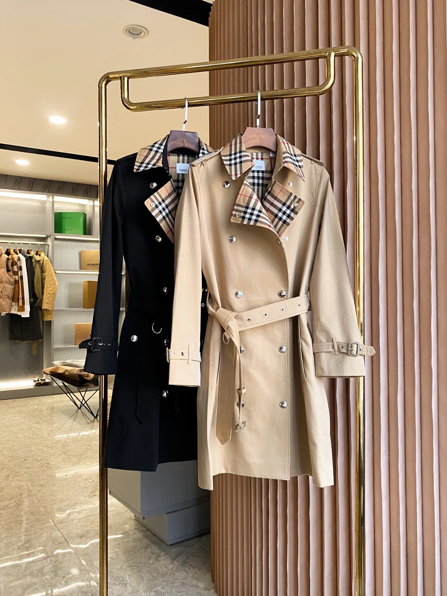 Тренчи Женские Burberry 19078438