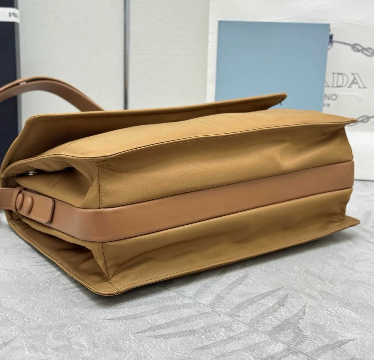 Сумки На Ремне Женские Prada 11682075