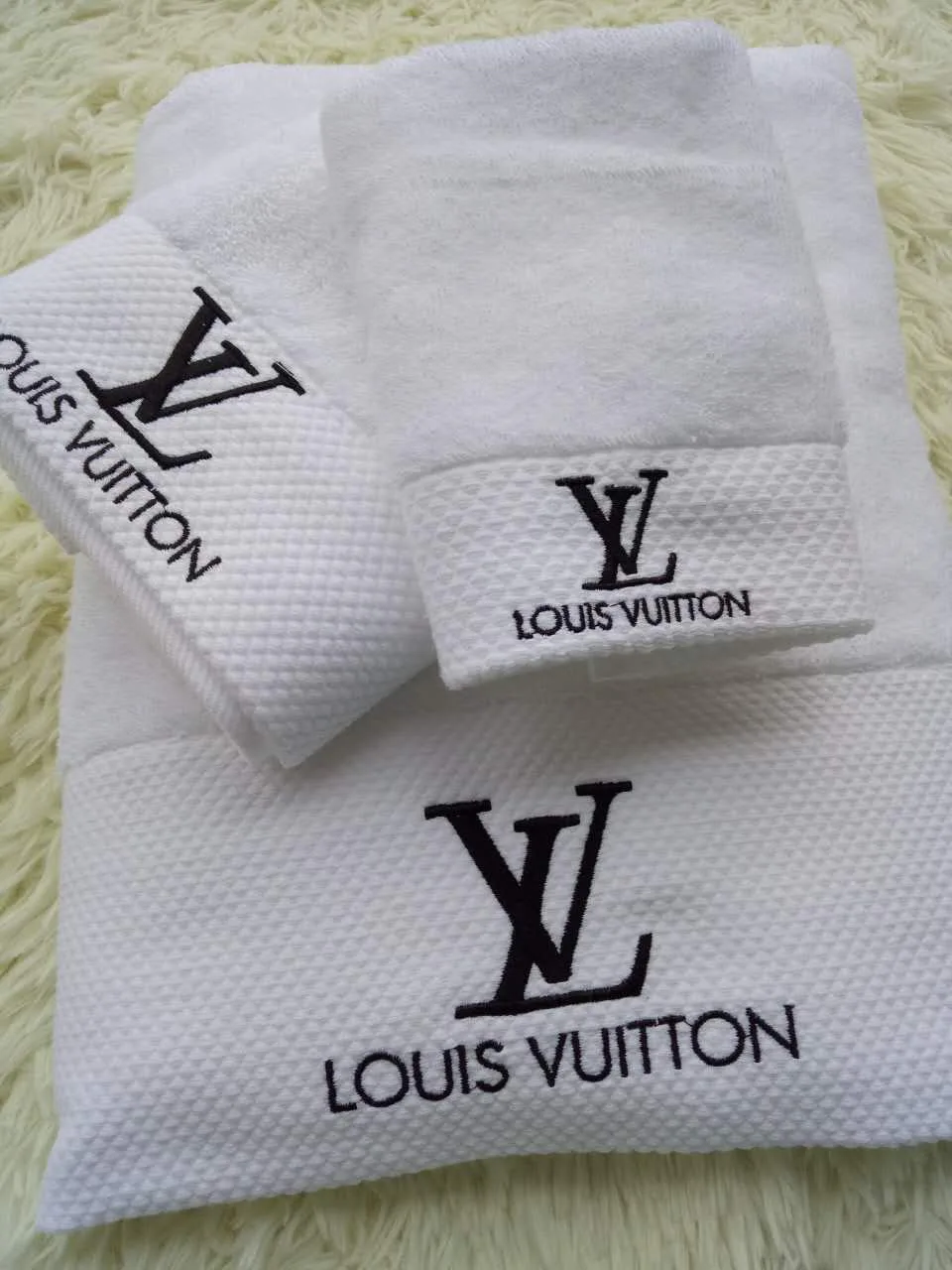 Текстиль Louis Vuitton 281210