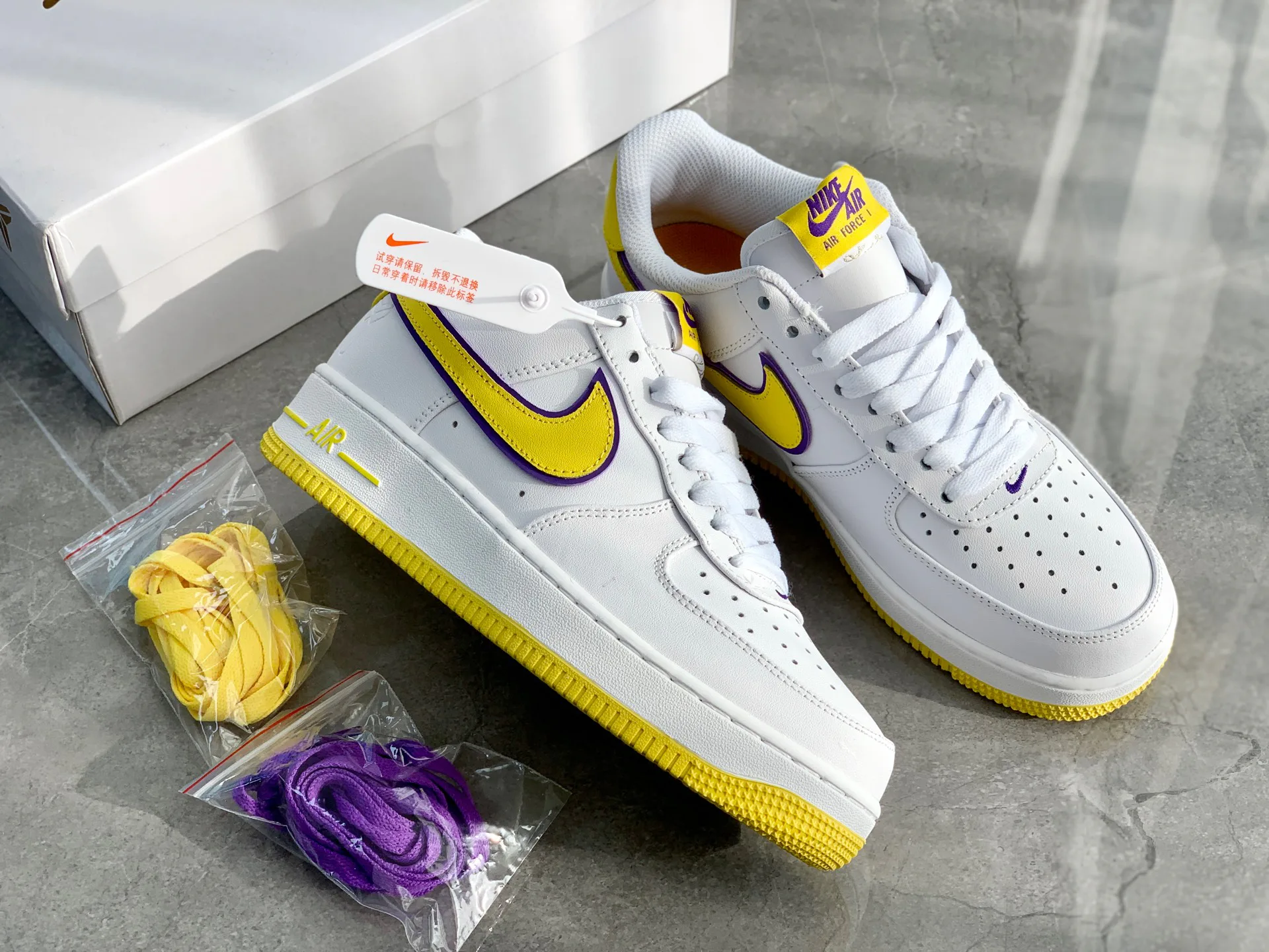 Кроссовки Женские Nike