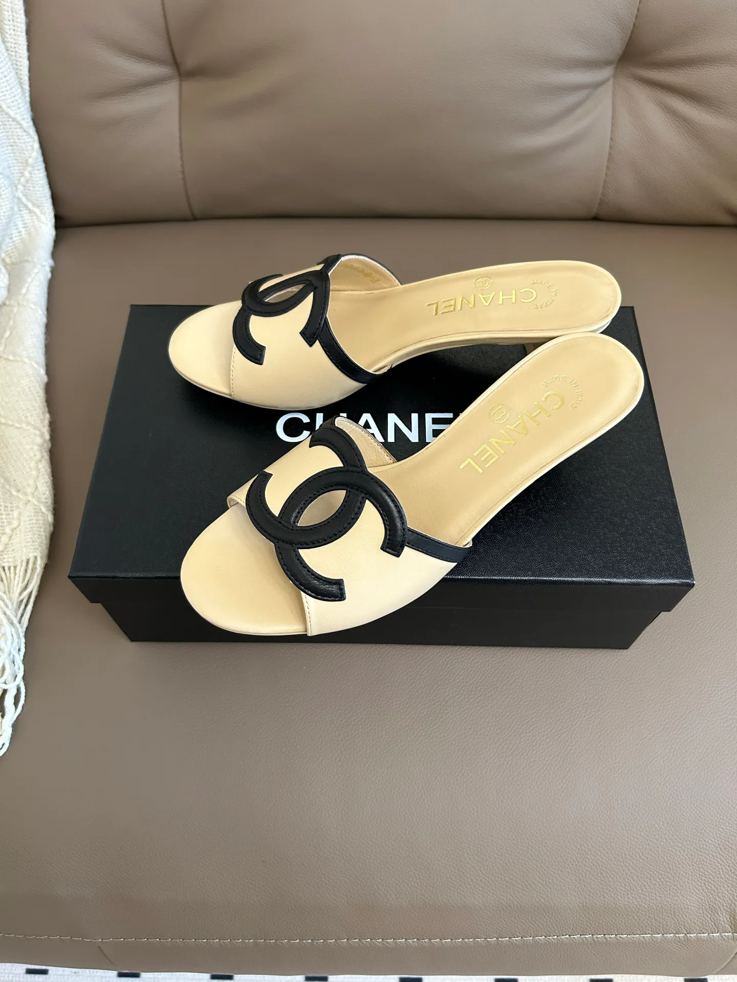 Туфли Женские Chanel 13108939