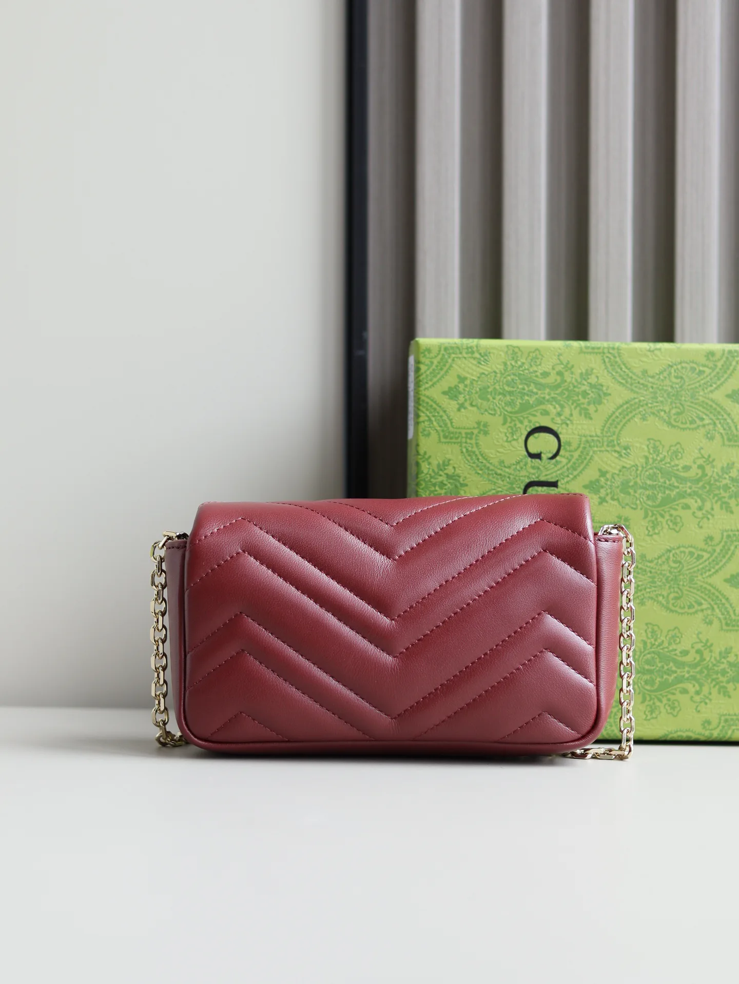 Классические Сумки Женские Gucci 12721366