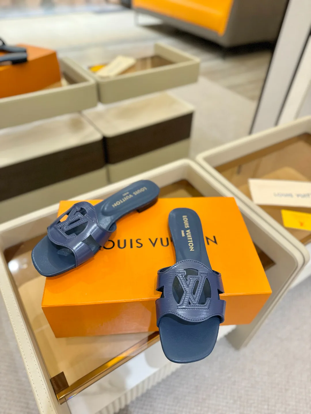 Сандалии Женские Louis Vuitton 9623525