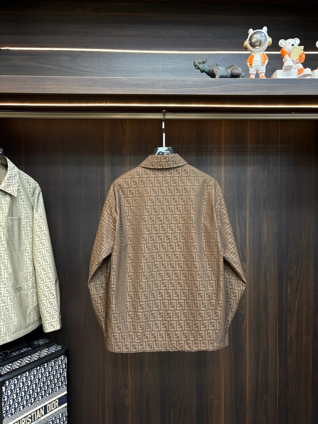 Куртки И Пуховики Мужские Fendi 17925293