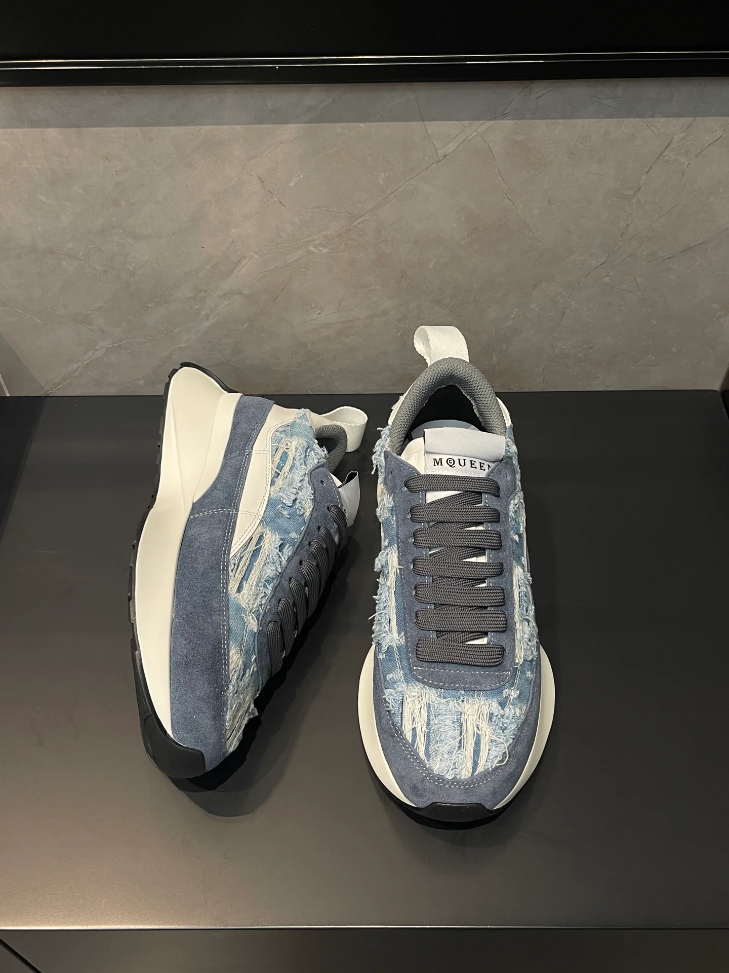 Кроссовки Женские Alexander Mcqueen 18363931