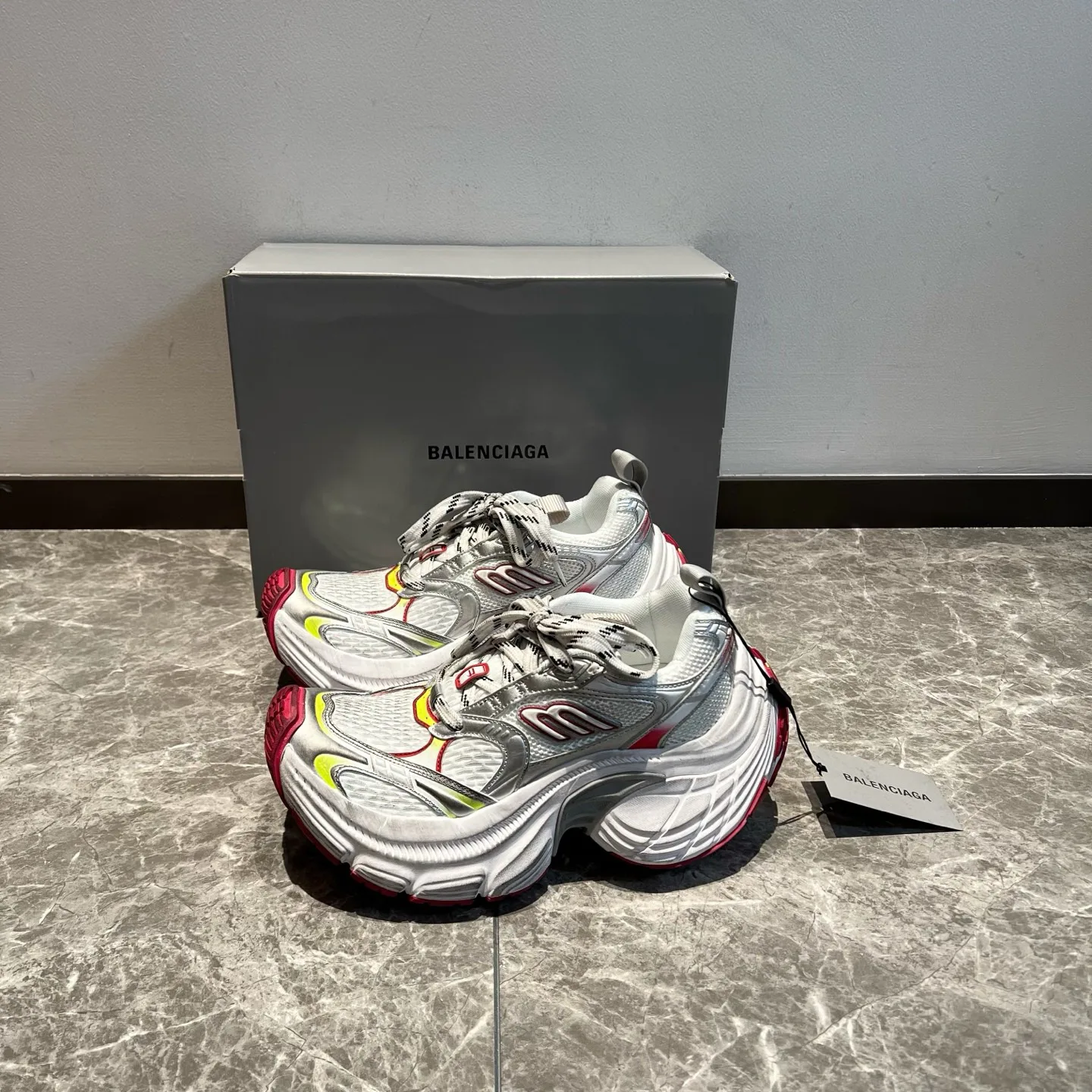 Кроссовки Женские Balenciaga 10028437