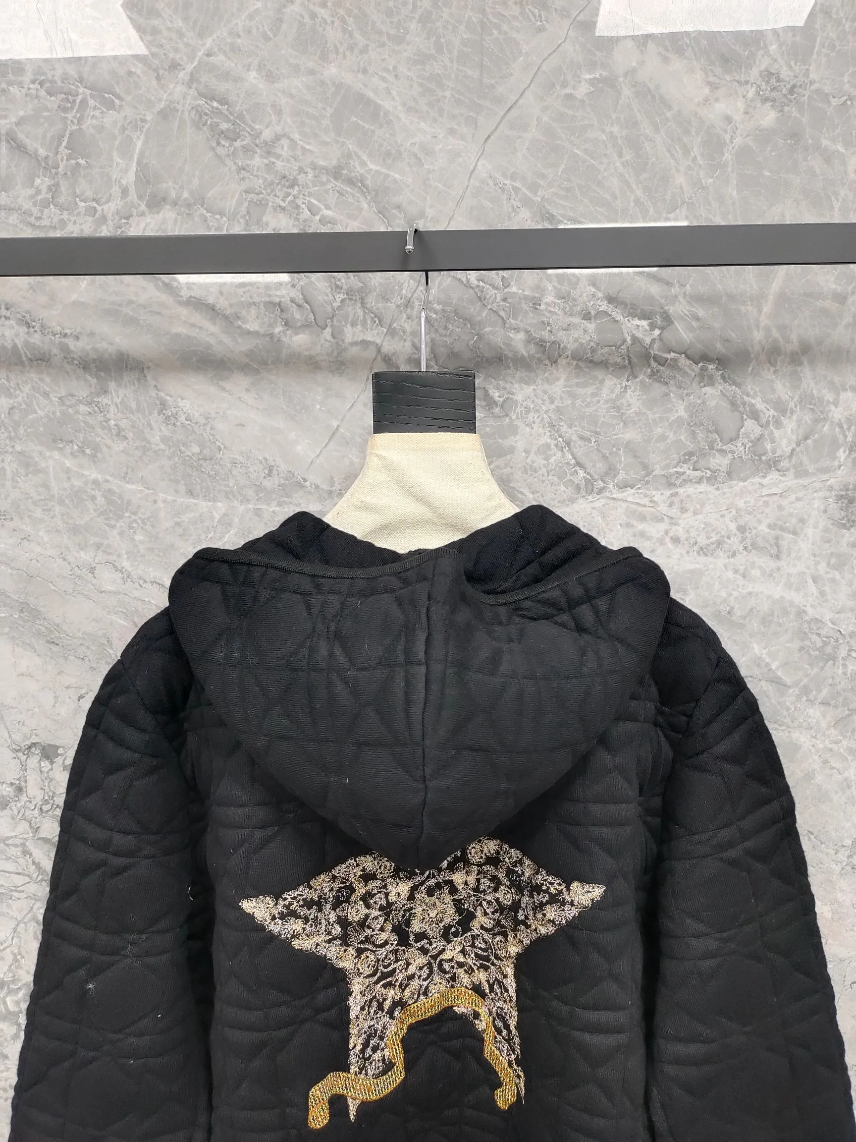 Куртки И Пуховики Женские Christian Dior 17914059