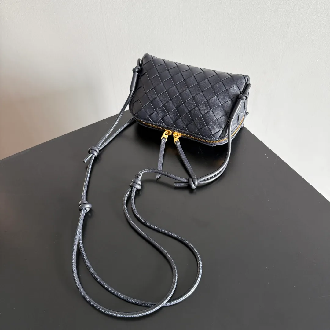 Сумки На Ремне Женские Bottega Veneta 11386906
