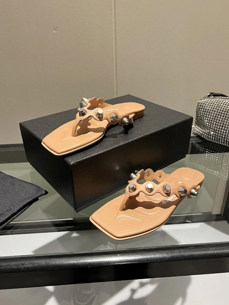 Шлепанцы Женские Alexander Wang 13401296