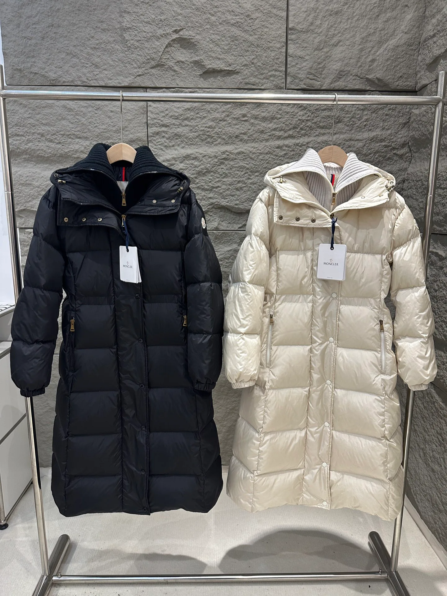 Куртки И Пуховики Женские Moncler 18609661