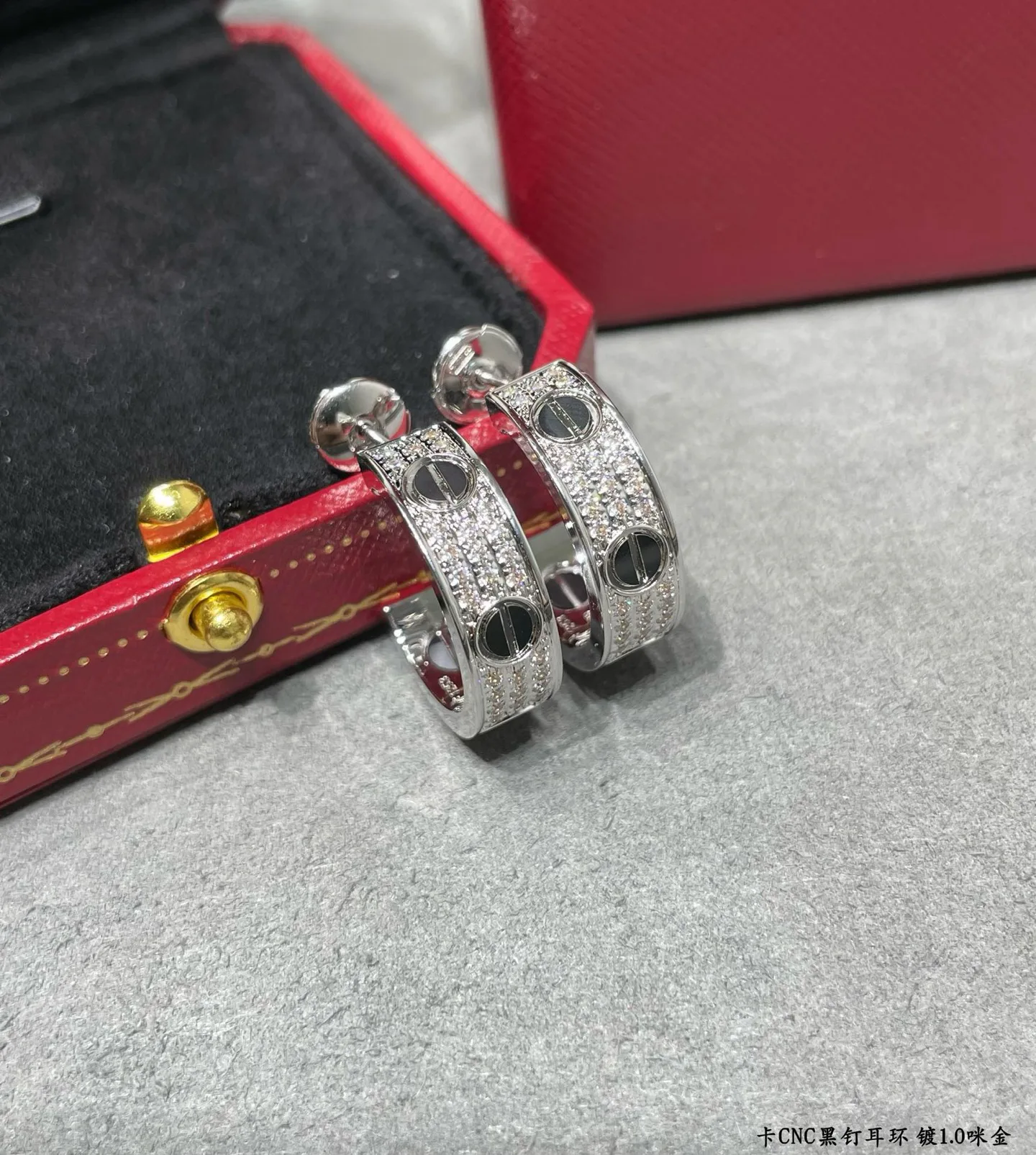 Бижутерия Cartier 17216117