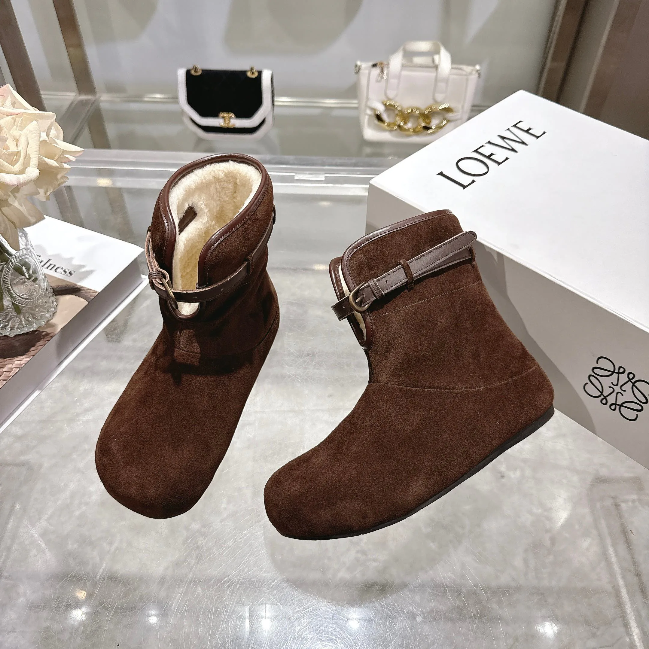 Угги Женские Loewe 369500