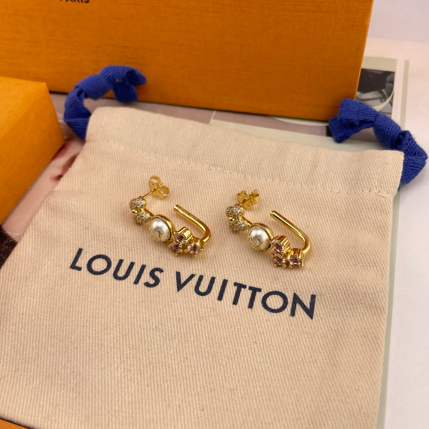 Бижутерия Louis Vuitton 18441625