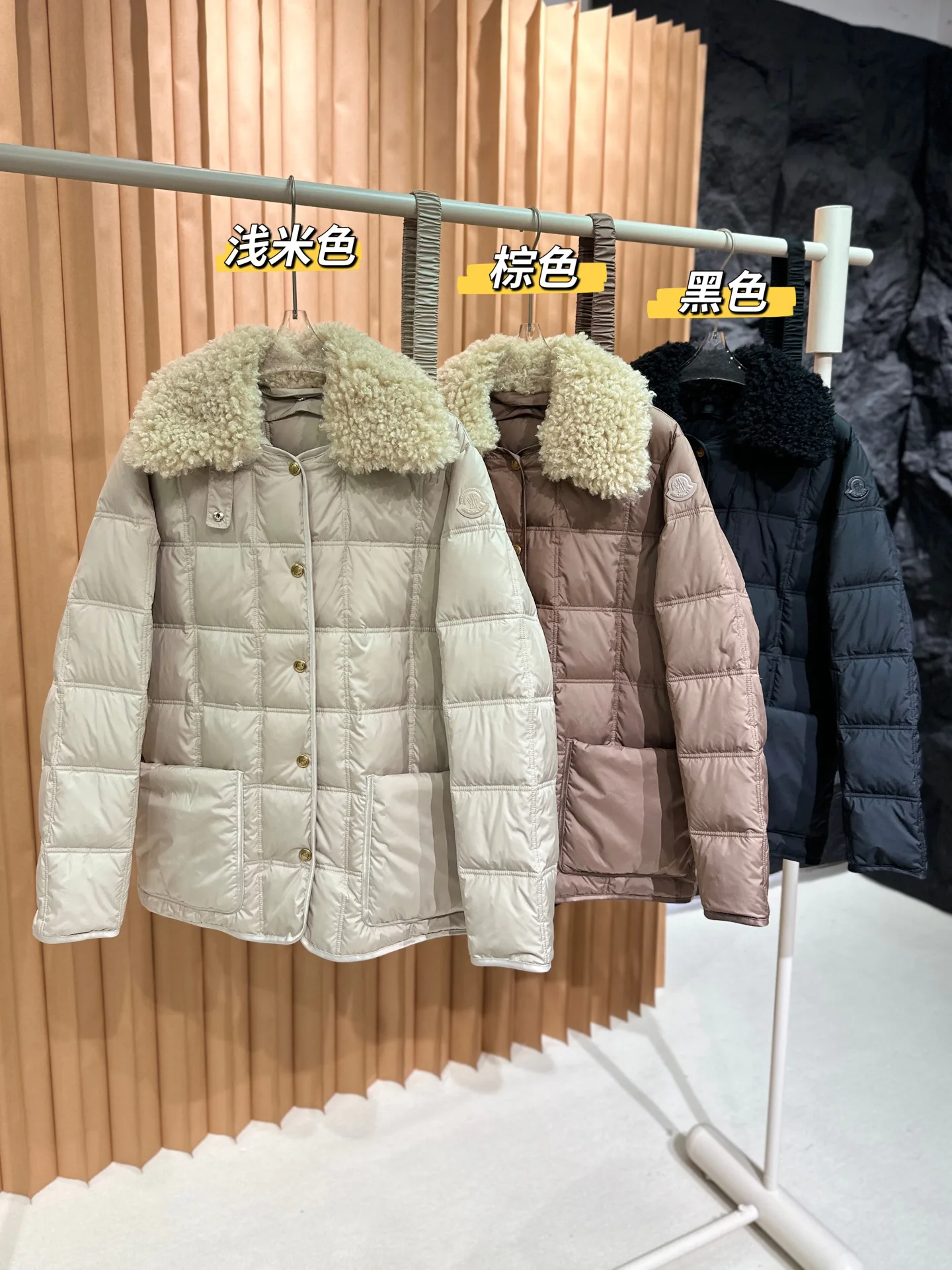 Куртки И Пуховики Женские Moncler 19167911