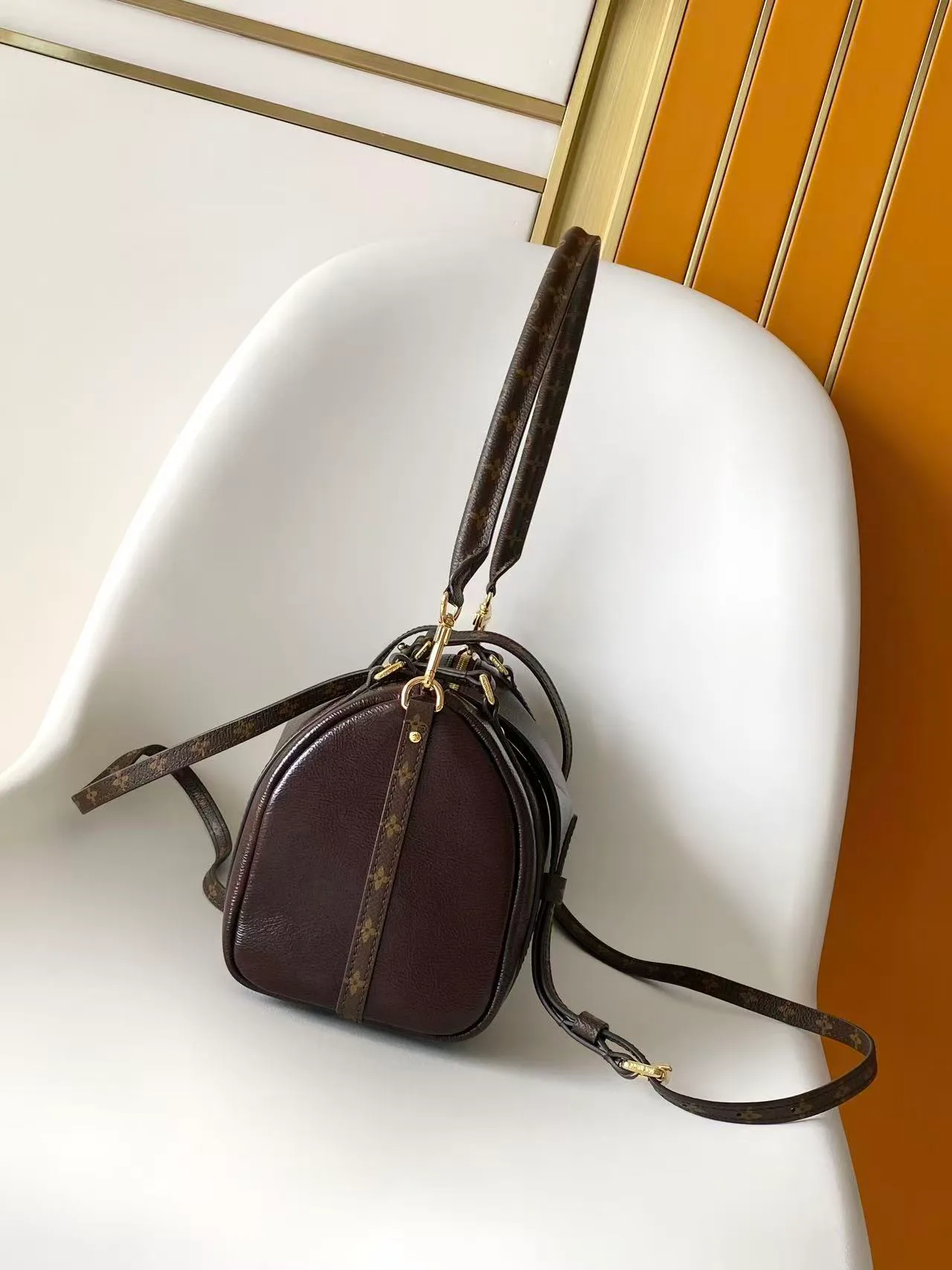 Классические Сумки Женские Louis Vuitton 17813548