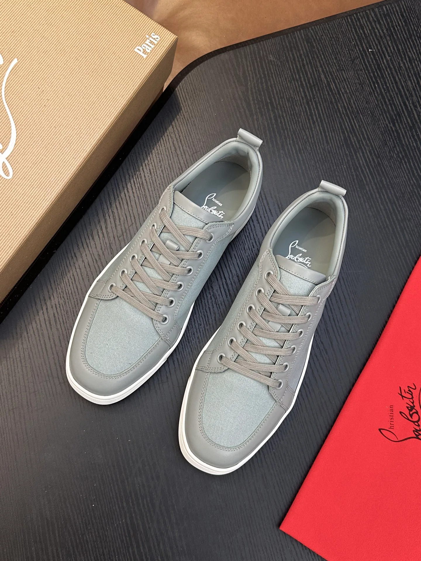 Кроссовки Мужские Christian Louboutin 18715926