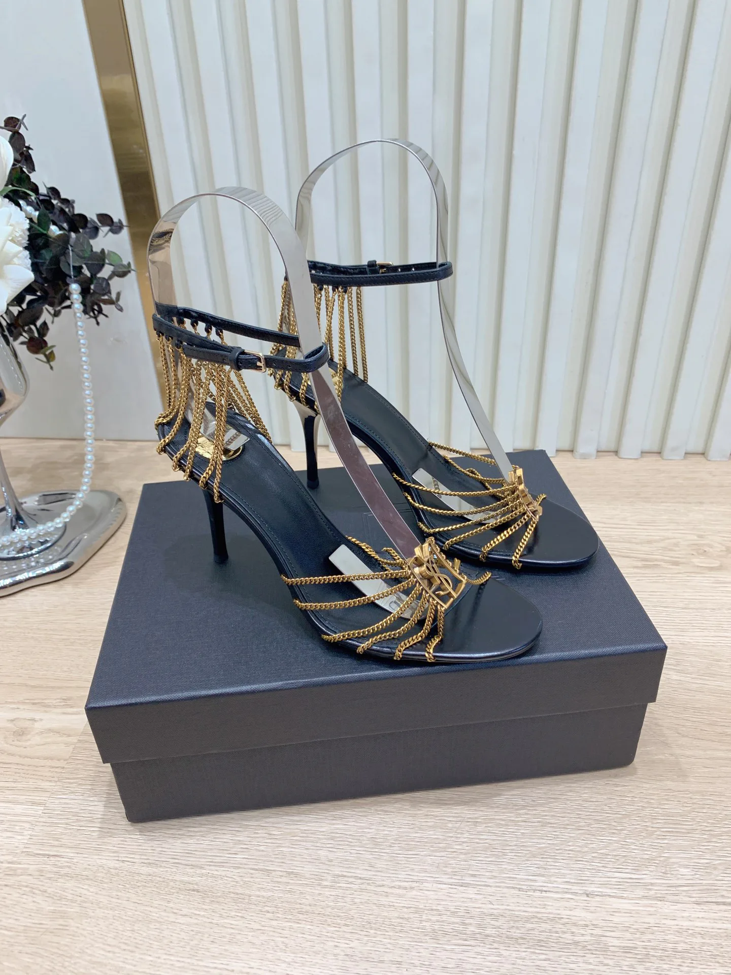 Босоножки Женские Saint Laurent 4511882