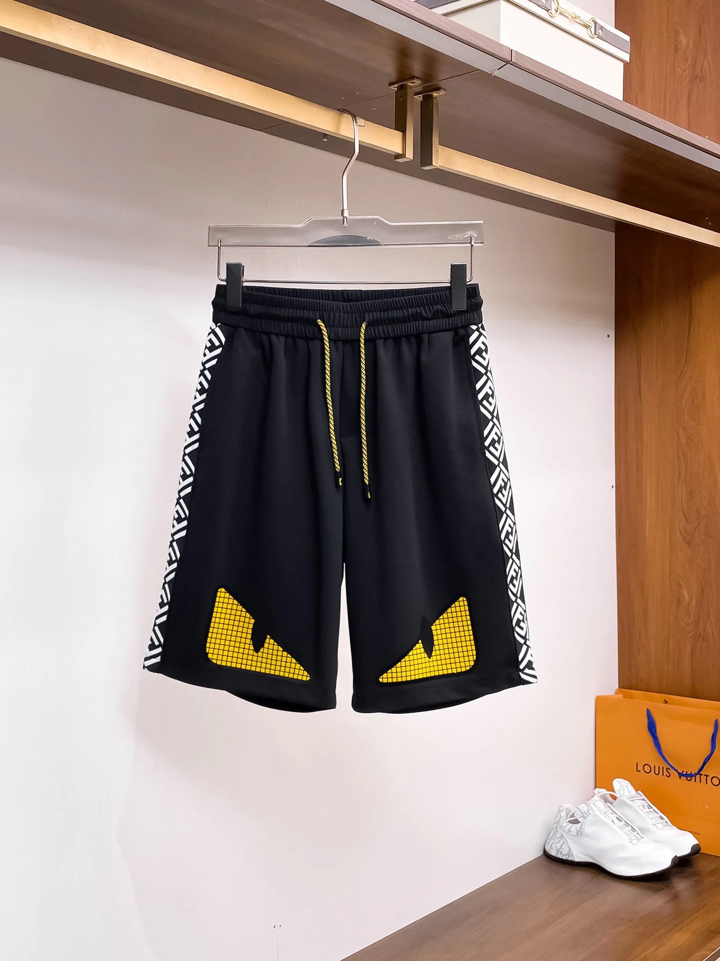 Шорты Мужские Fendi 13417611