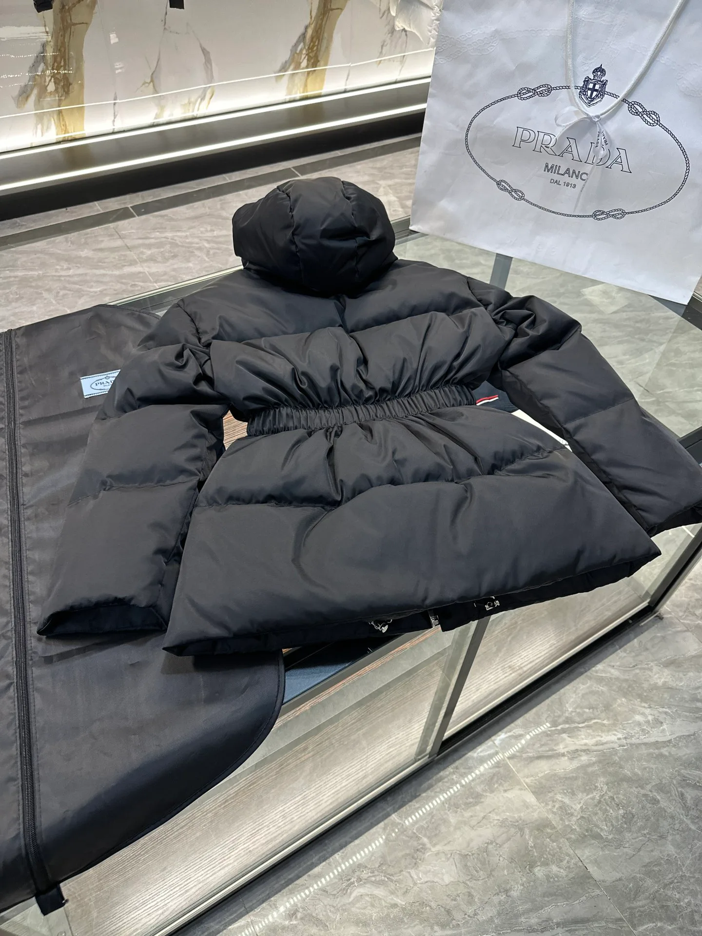 Куртки И Пуховики Женские Prada 17964590