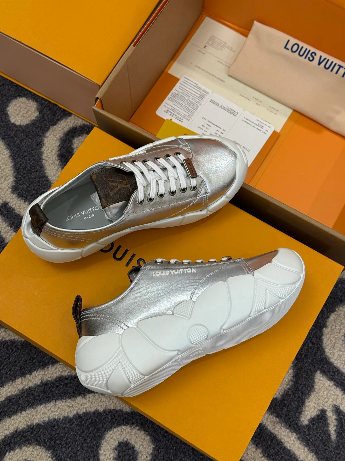 Кроссовки Женские Louis Vuitton 140468