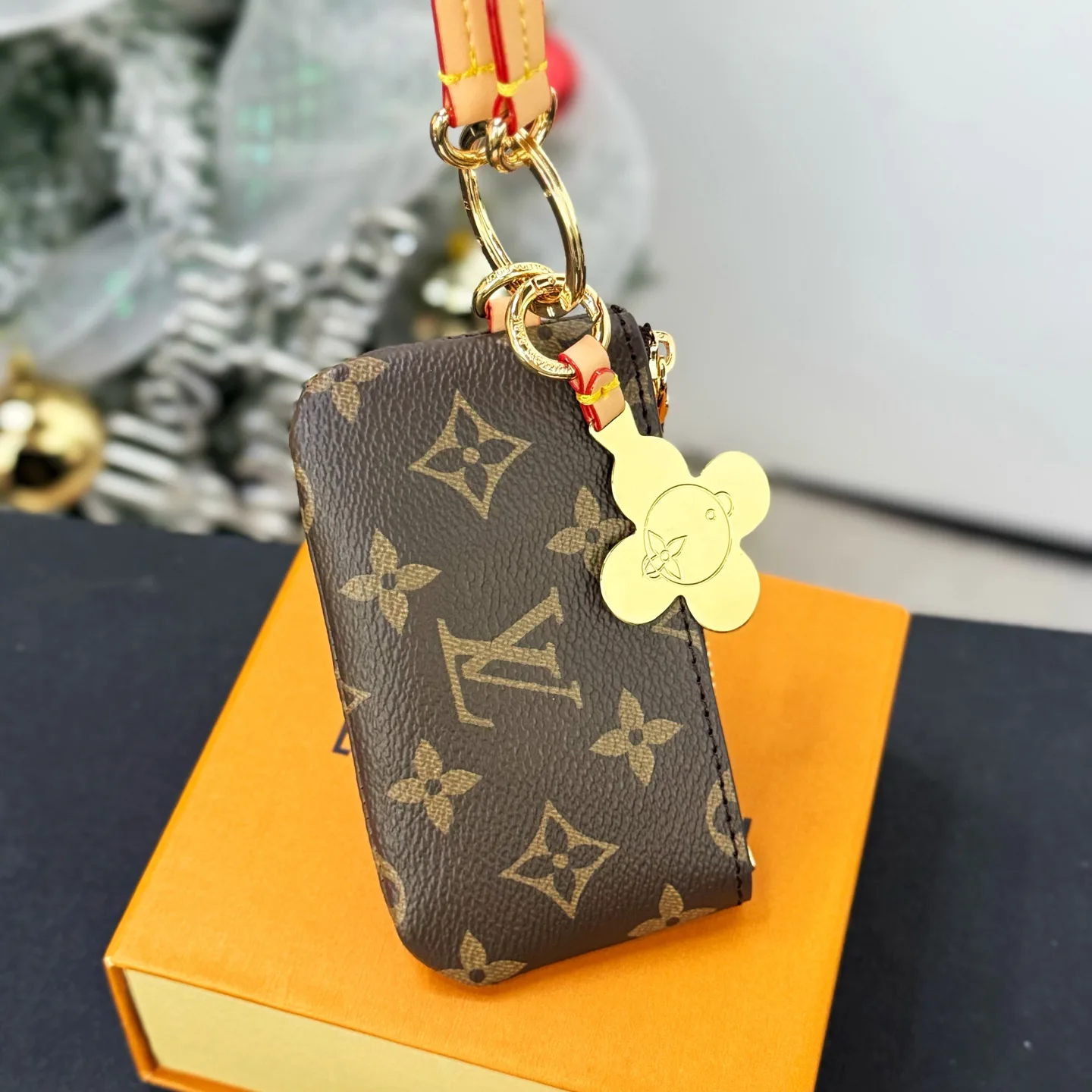 Сумки На Ремне Женские Louis Vuitton 2546475