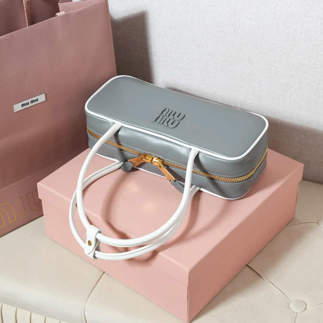 Классические Сумки Женские Miu Miu 11402806