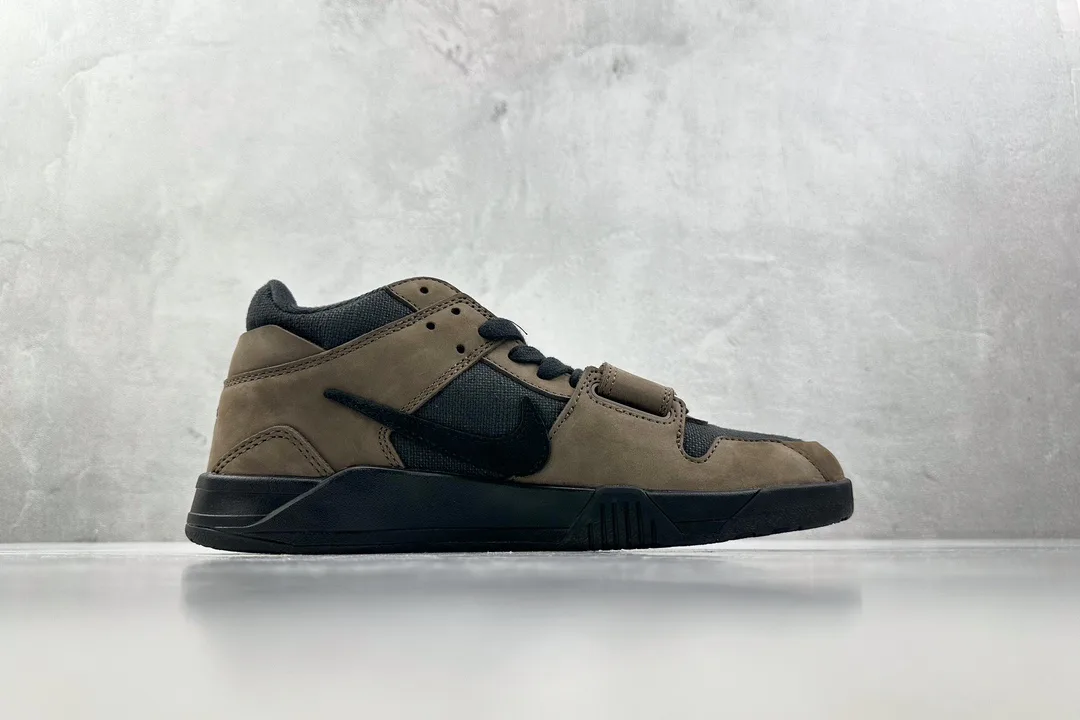 Кроссовки Женские Air Jordan 253766