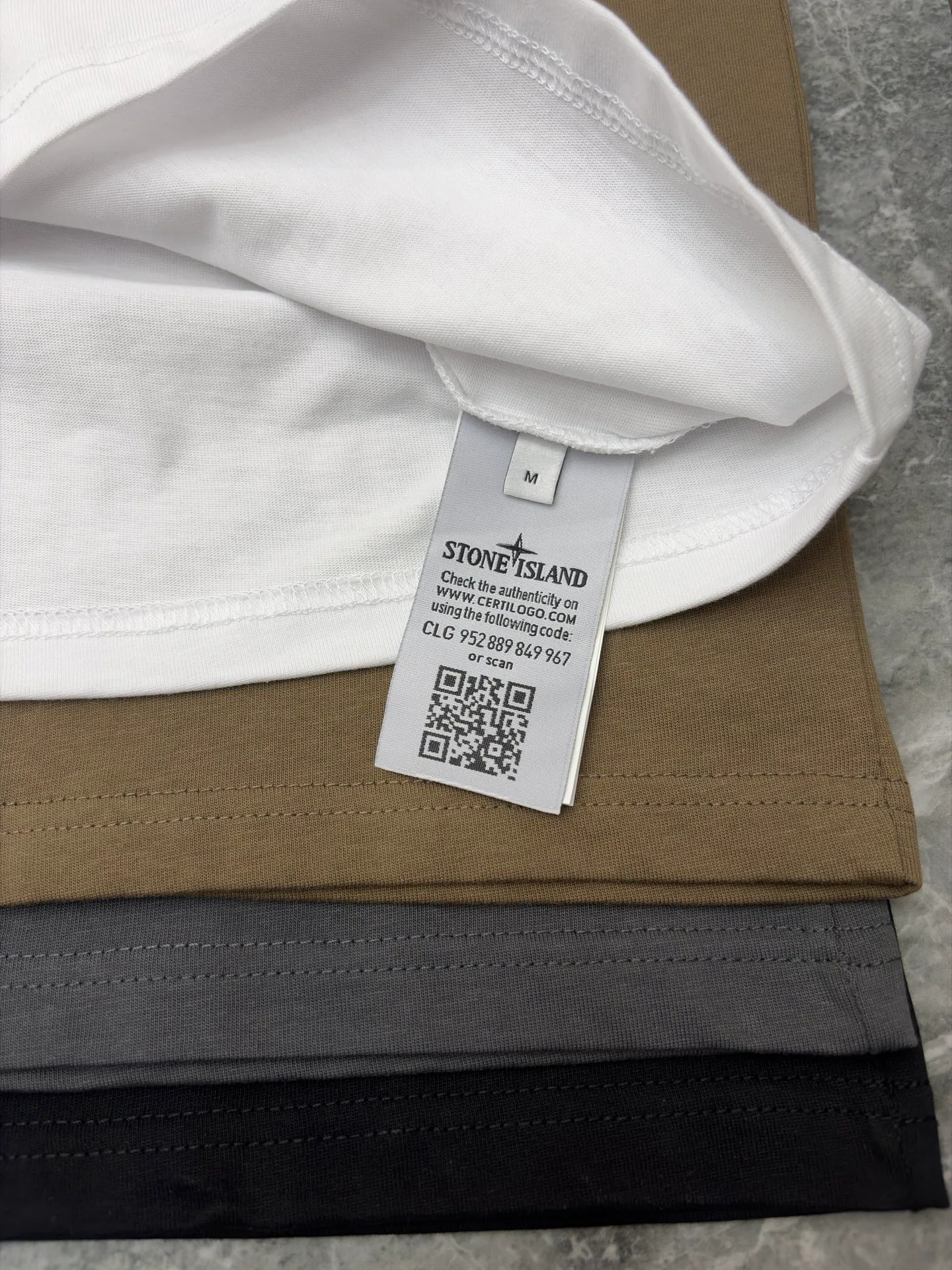 Футболки Женские Stone Island 11424388