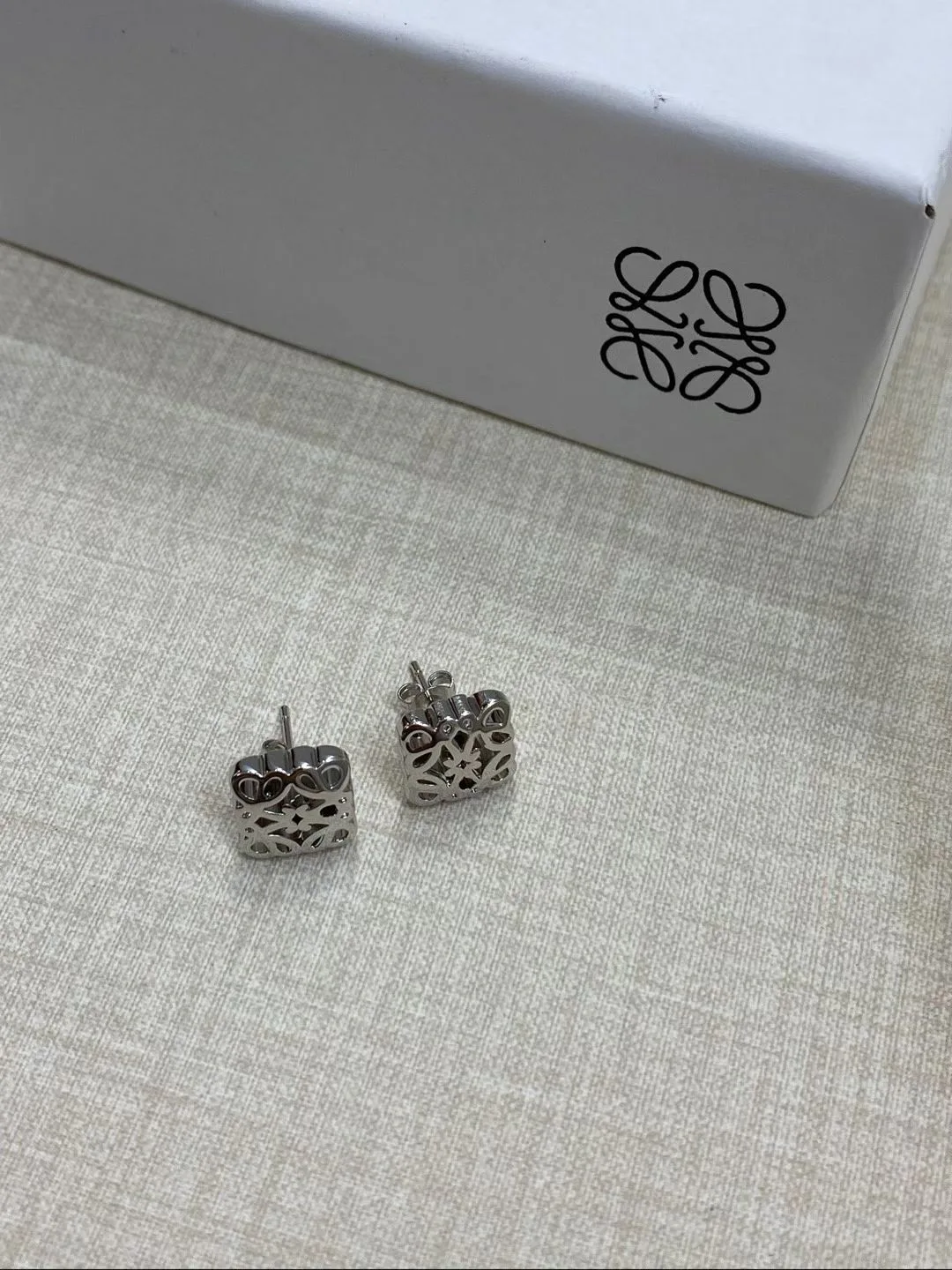 Бижутерия Loewe 1302347