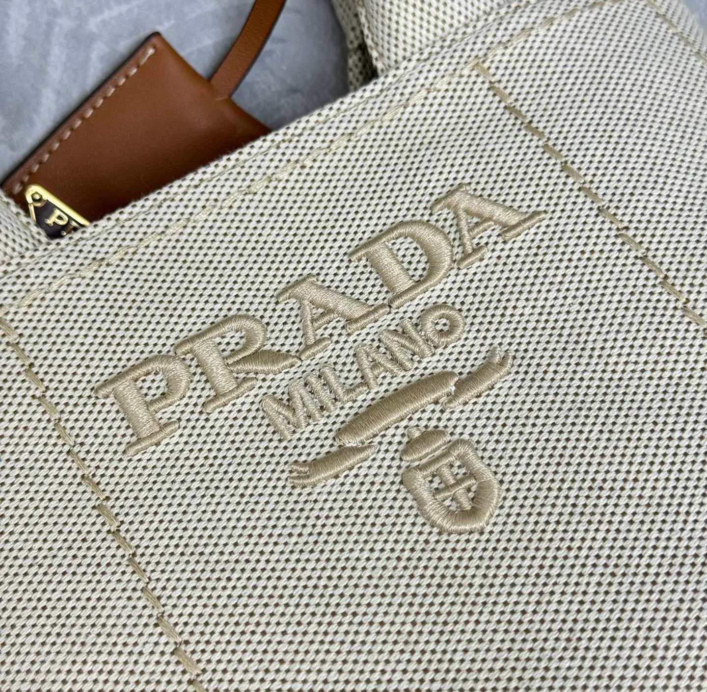 Сумки На Ремне Женские Prada 11164963