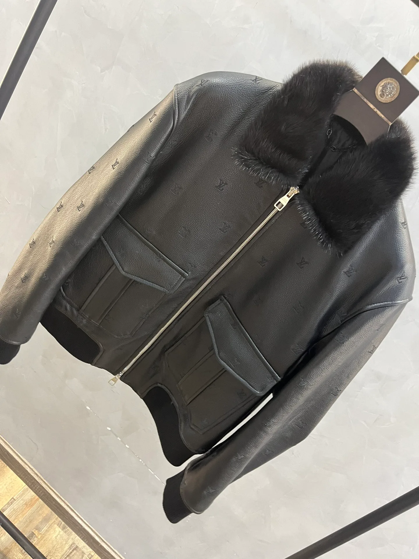 Кожаные Куртки И Дублёнки Мужские Louis Vuitton 1752351