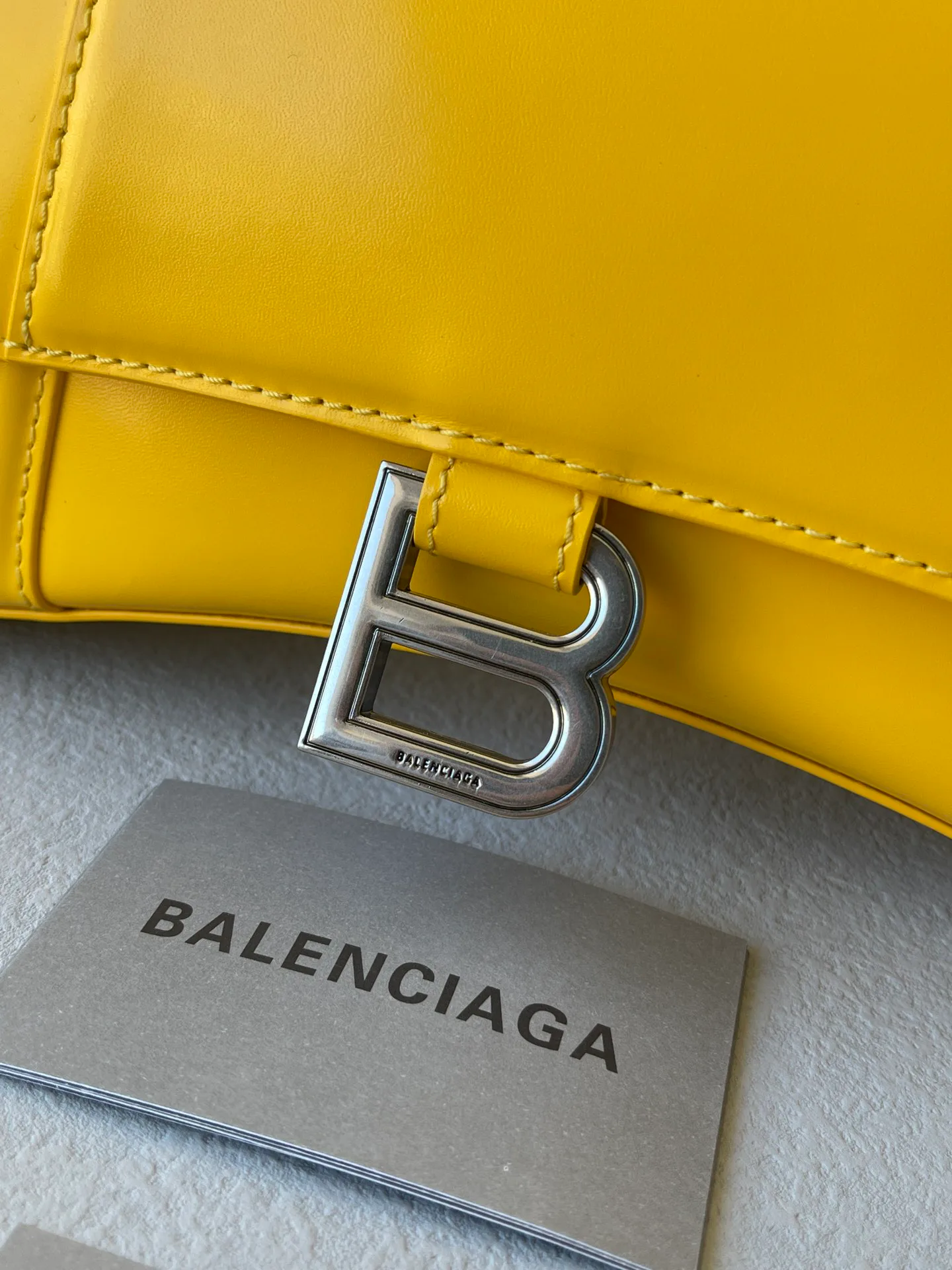 Сумки На Ремне Женские Balenciaga 368784