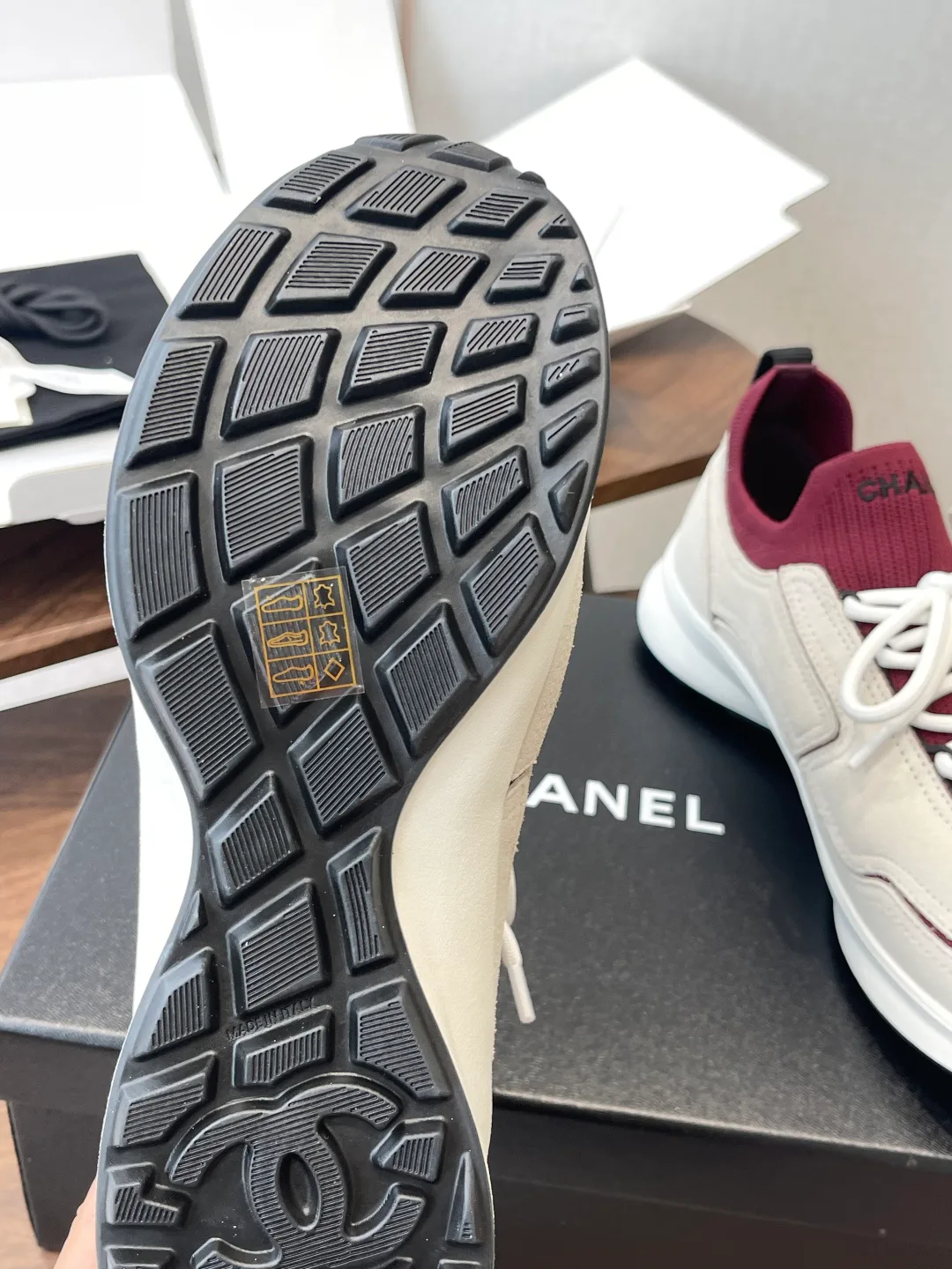 Кроссовки Женские Chanel 17364708