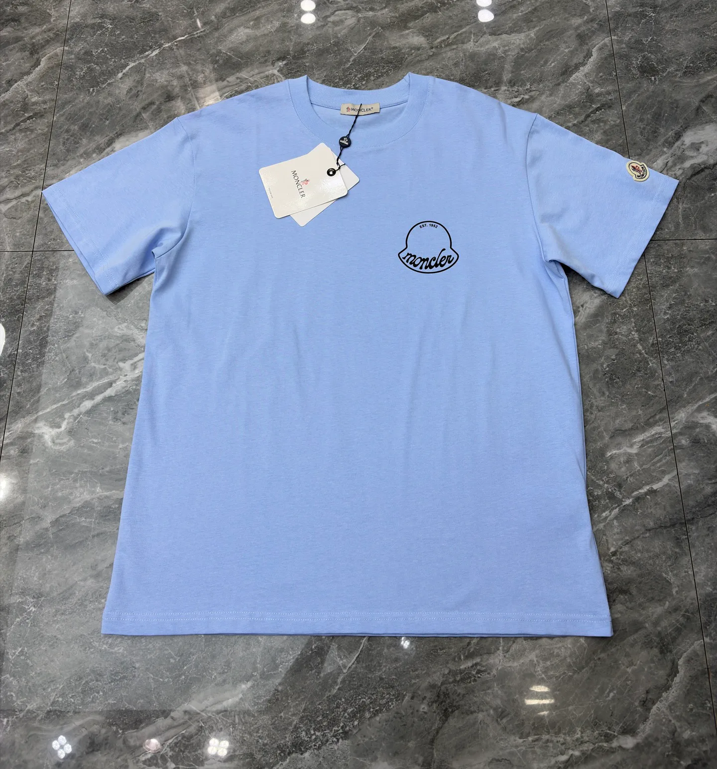 Футболки Женские Moncler 11424375