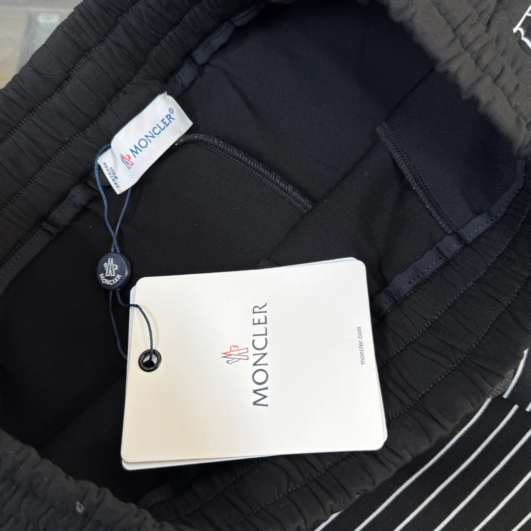 Шорты Женские Moncler 11668076