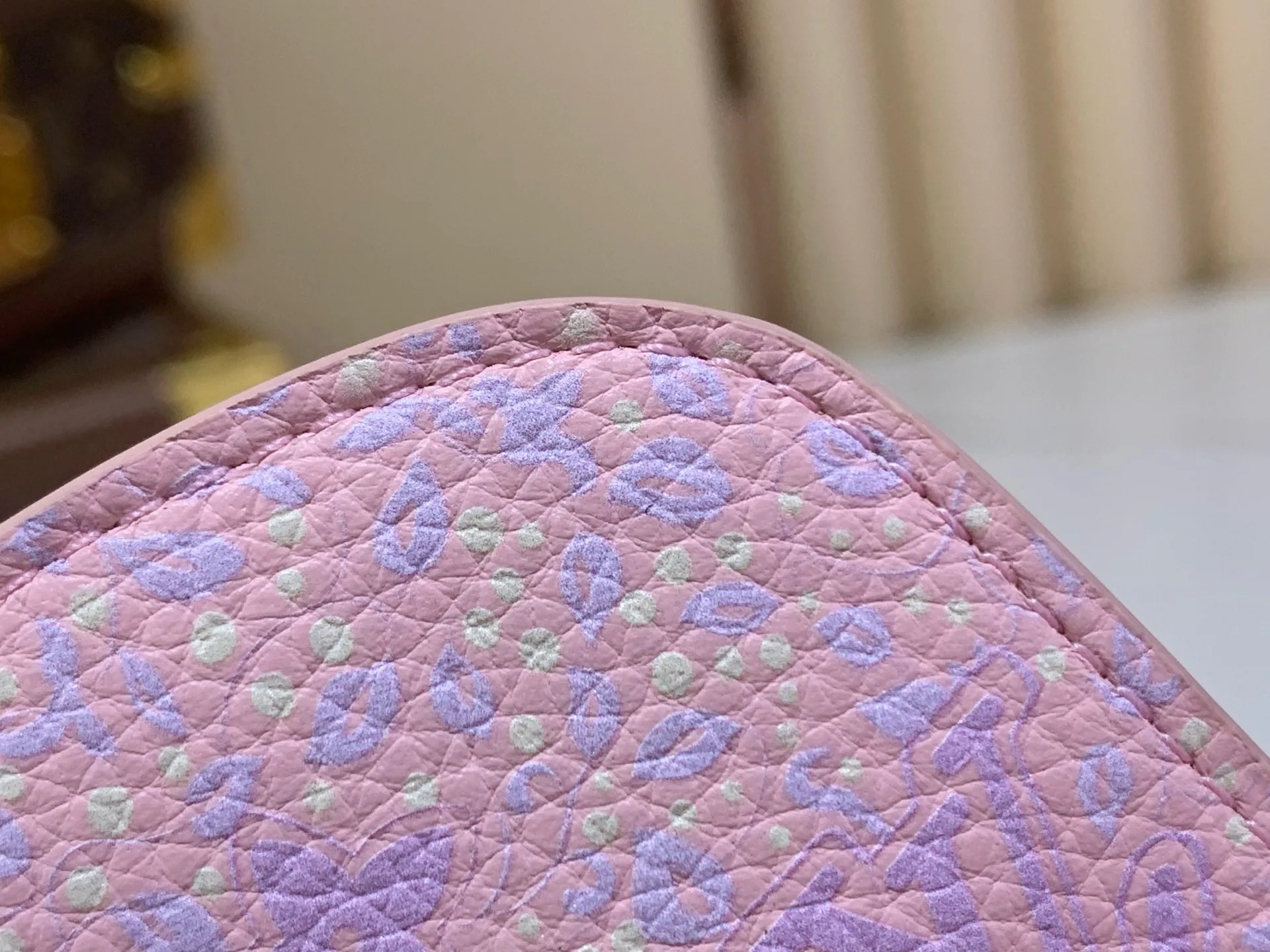 Клатчи Женские Louis Vuitton 17499373