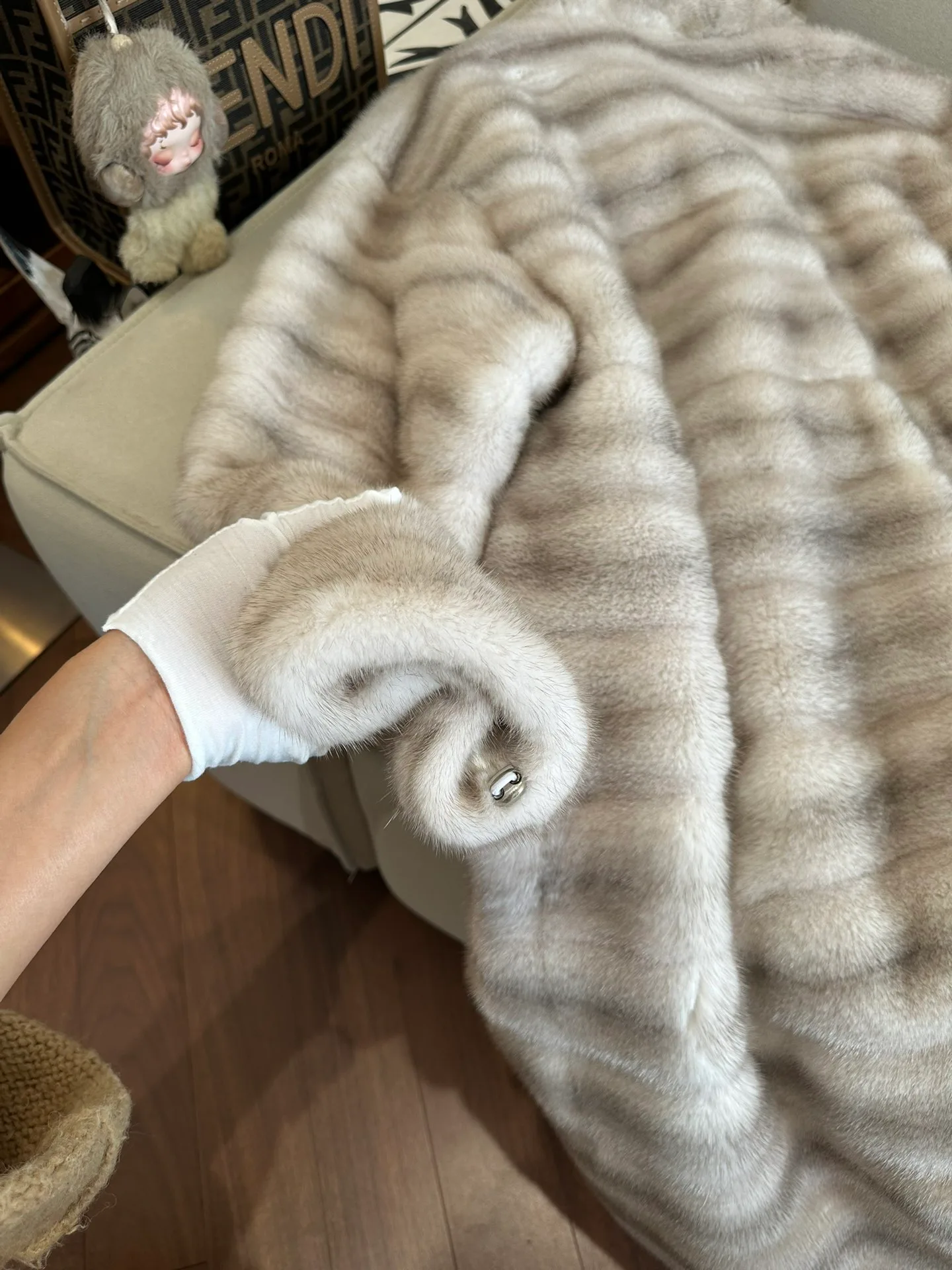 Шубы Женские Fendi 1388432