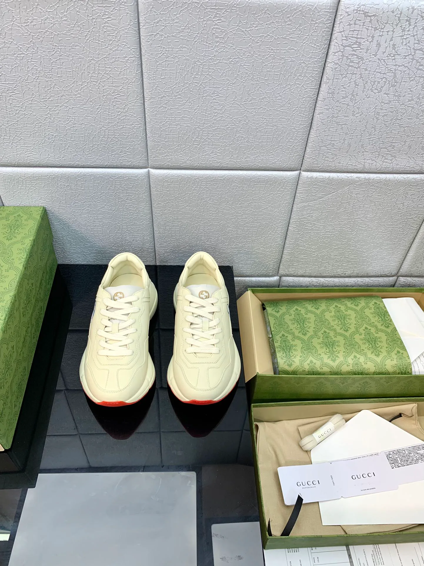 Кроссовки Женские Gucci 5120153