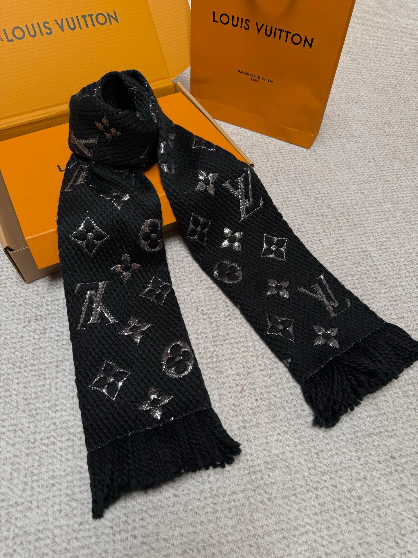 Шарфы Louis Vuitton 351388