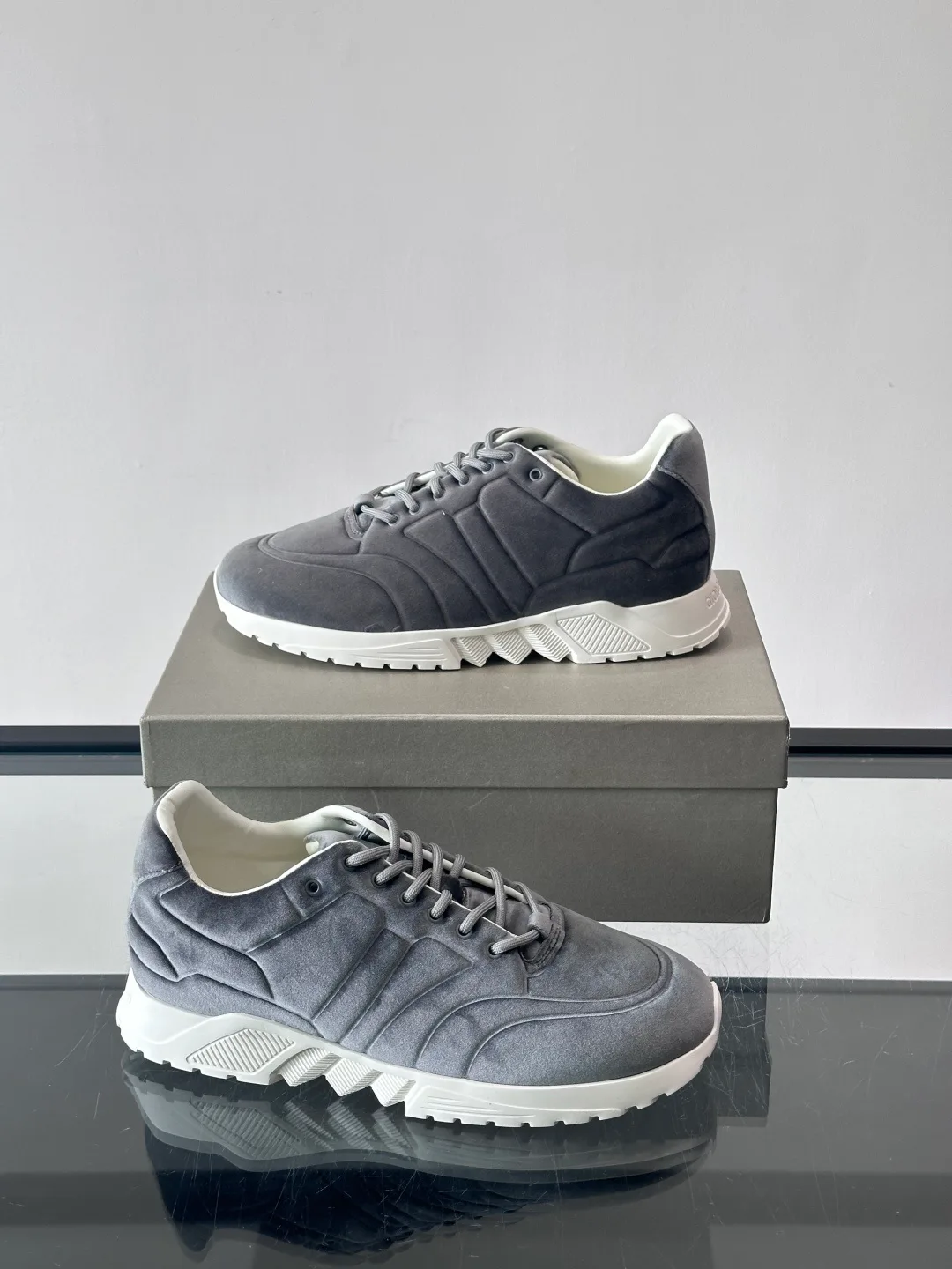 Кроссовки Мужские Armani 4745198